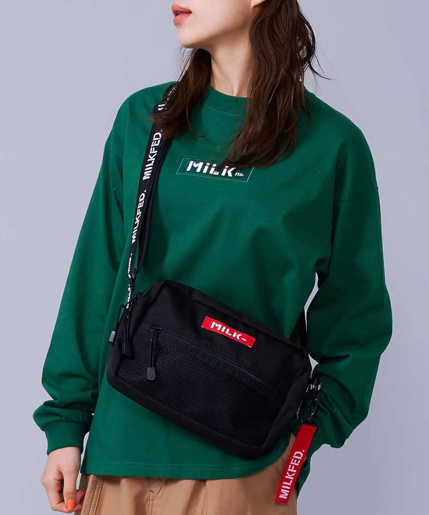 NEO LOGO TAPE SHOULDER BAG MILKFED. - Image 17