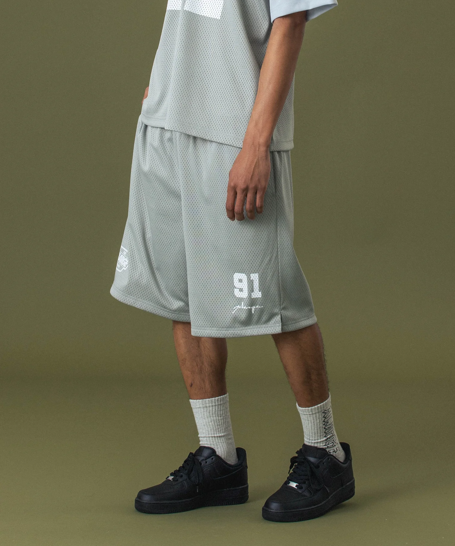DISTORTION MESH EASY SHORTS - Image 13
