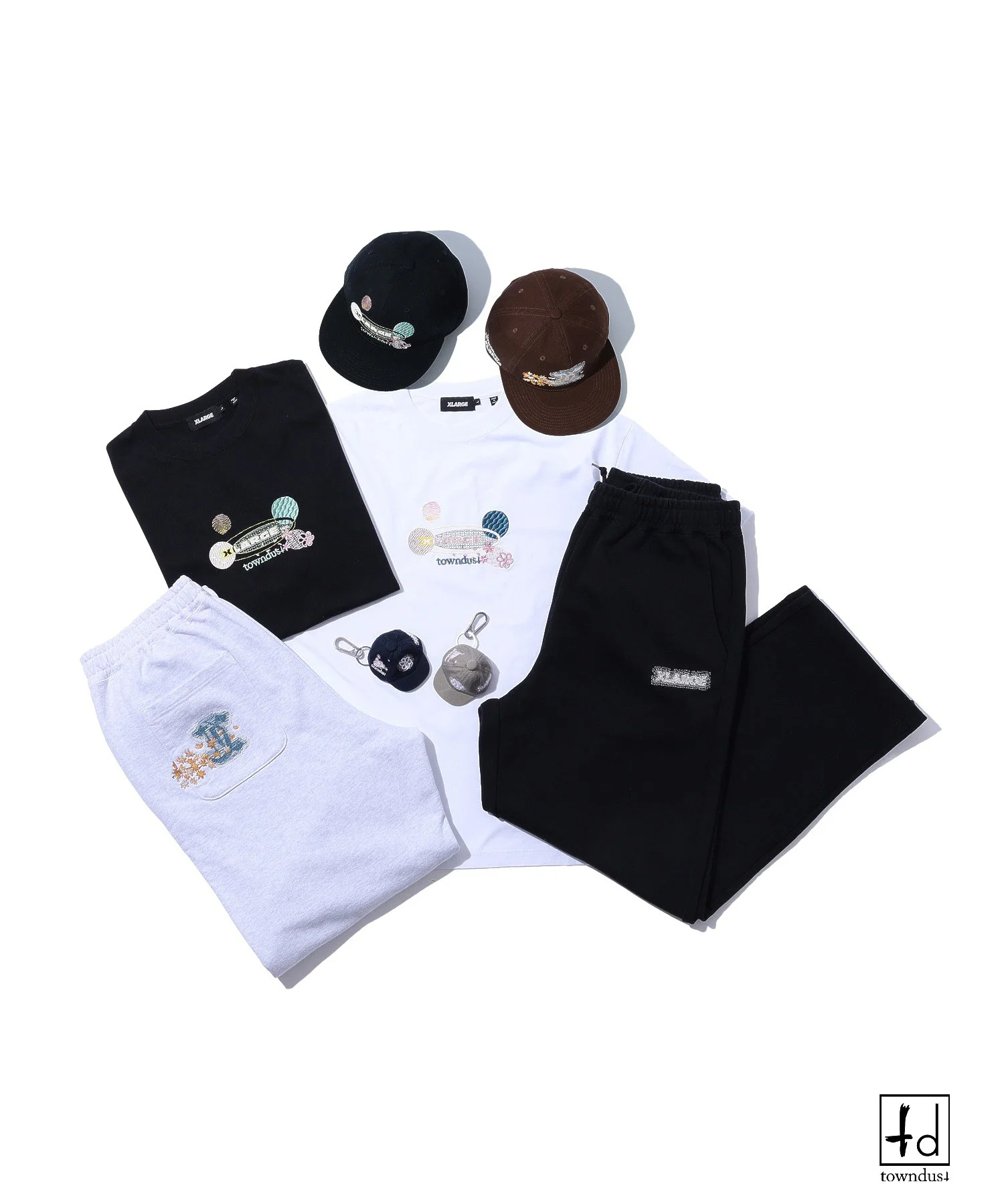 XLARGE×towndust MINI CAP KEYCHAIN - Image 16