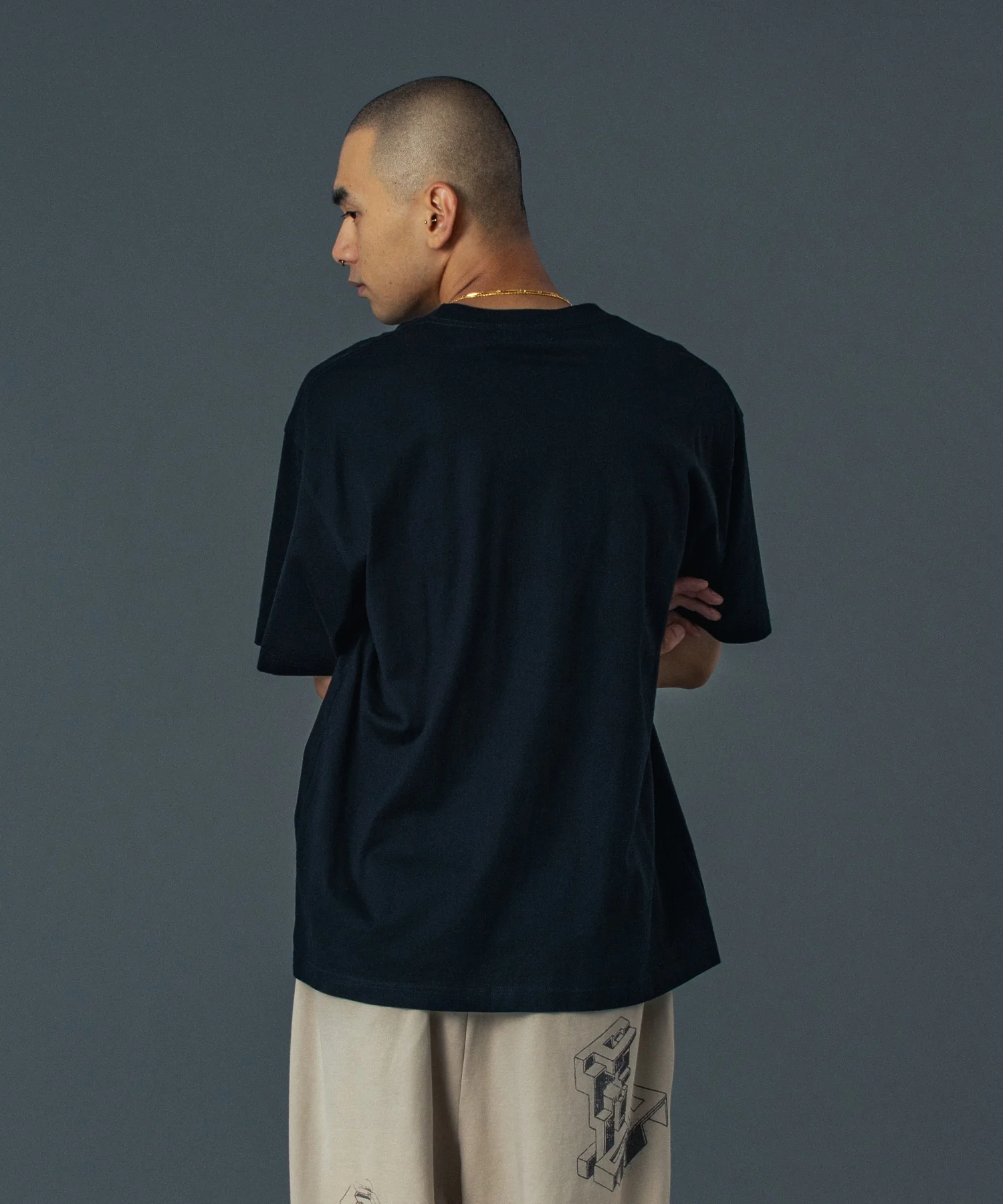EMBOSSED STANDARD LOGO S/S TEE - Image 13