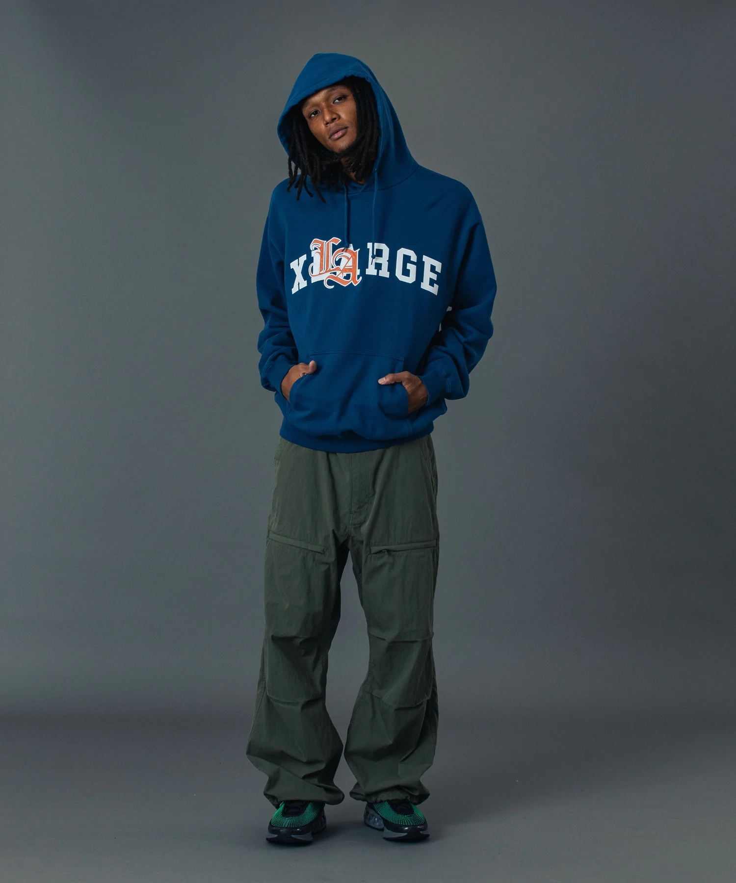 LA PATCHED  HOODED SWEATSHIRT - Image 5
