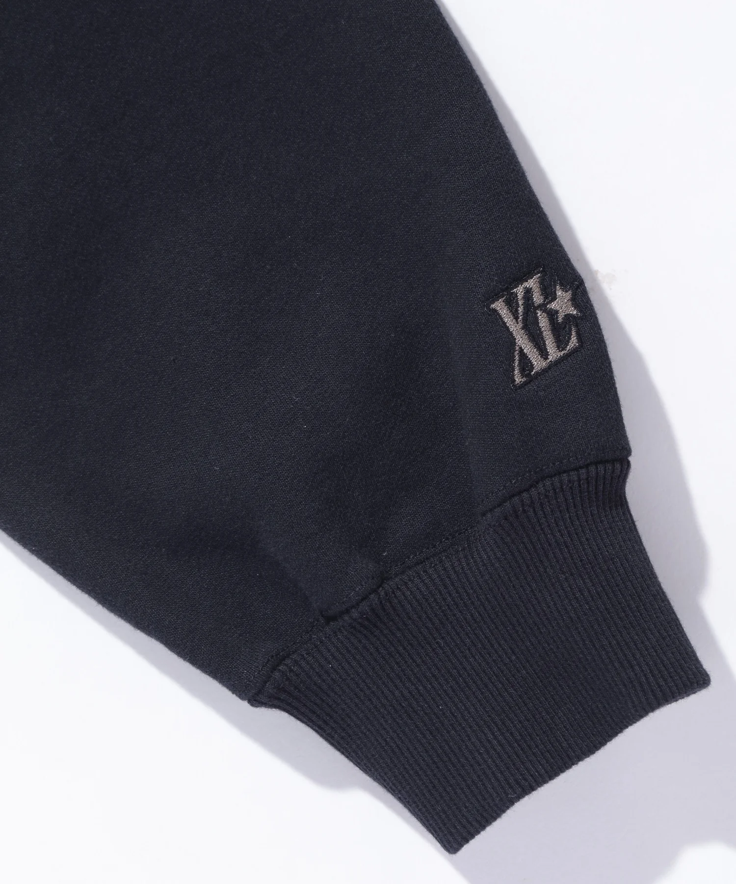 EMBOSSED LOGO HOODED SWEATSHIRT - Image 15