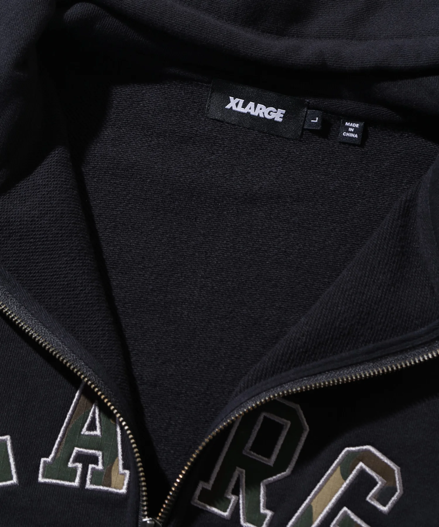 CAMO PATCH ZIP UP HOODED SWEATSHIRT - Image 16