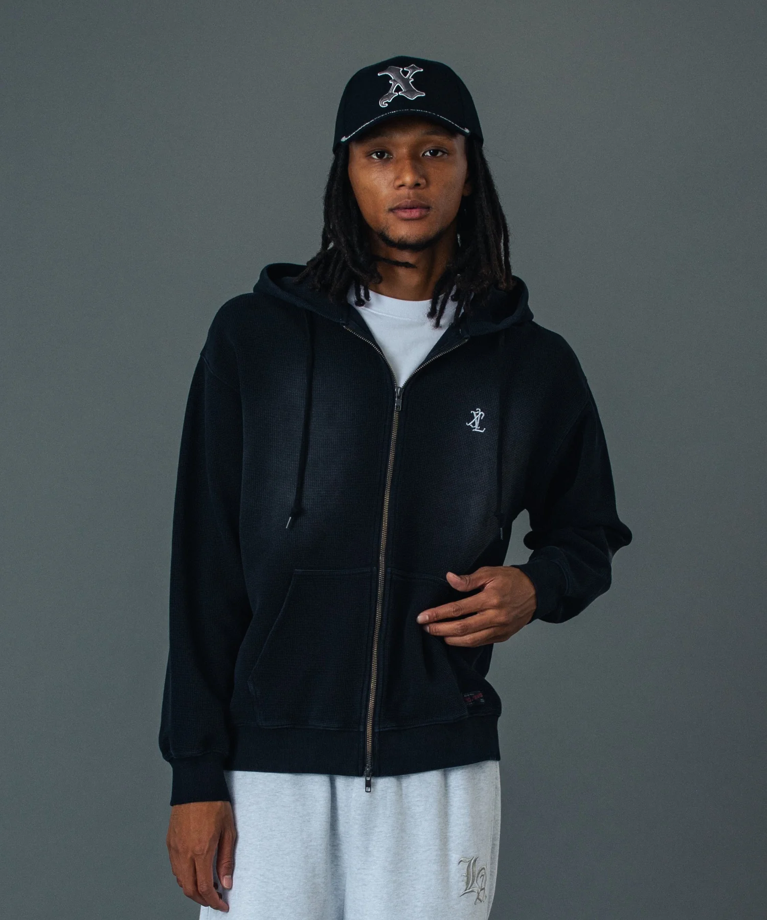 FADED WAFFLE ZIP UP HOODED SWEATSHIRT - Image 12