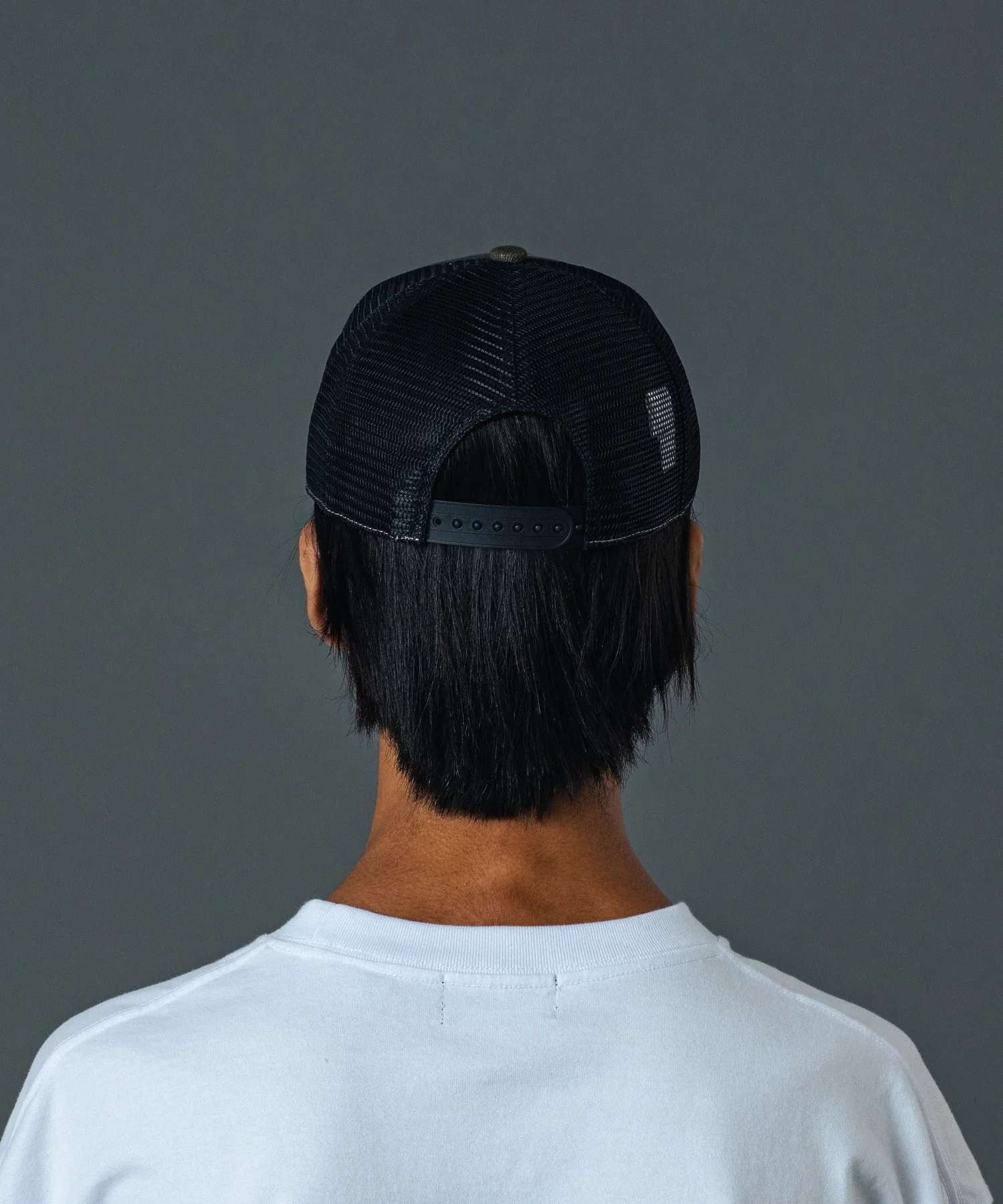 RHINESTONE LOGO MESH CAP - Image 9