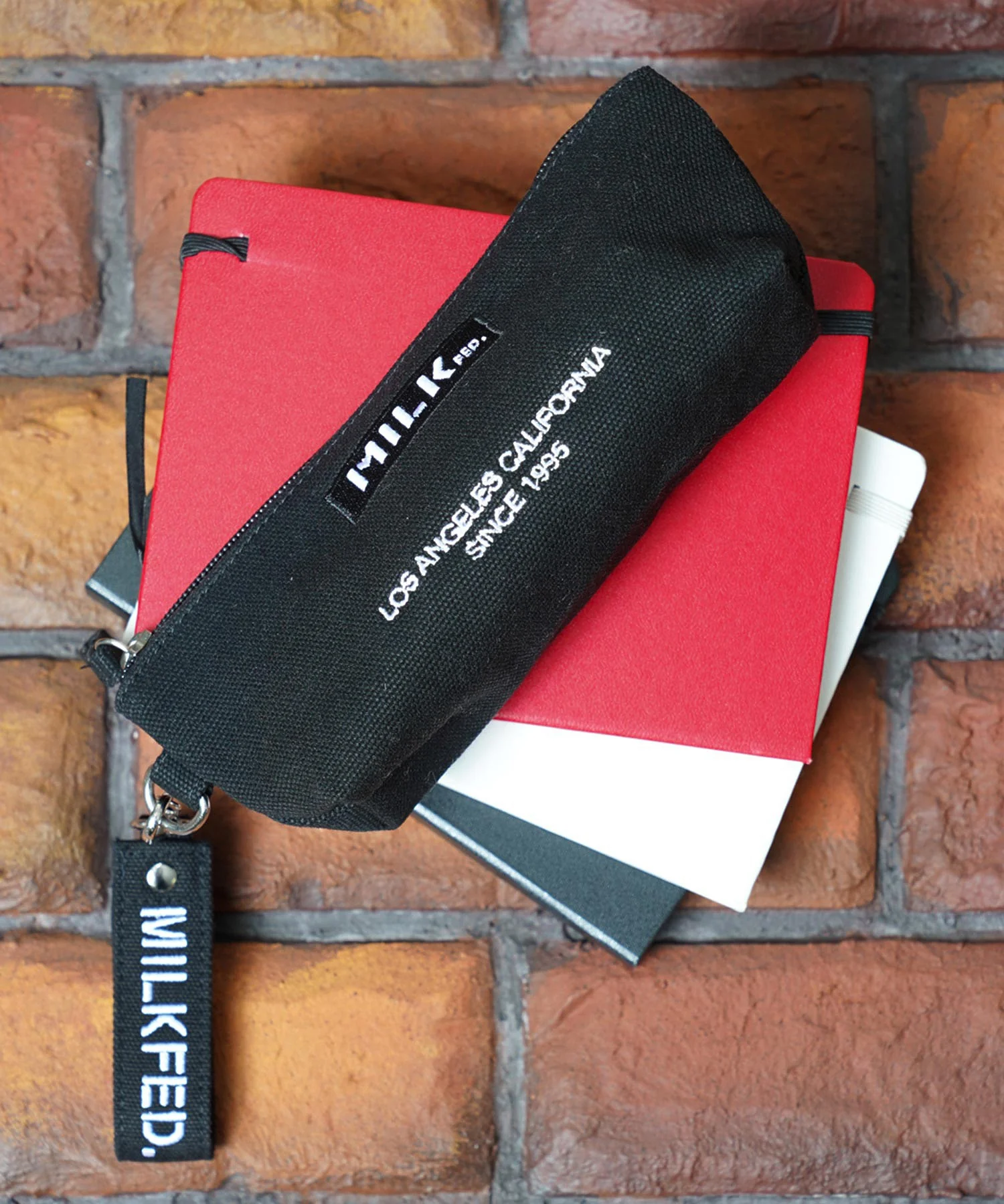 【LIFE STYLE】EMBROIDERED BAR PENCIL CASE MILKFED. - Image 9