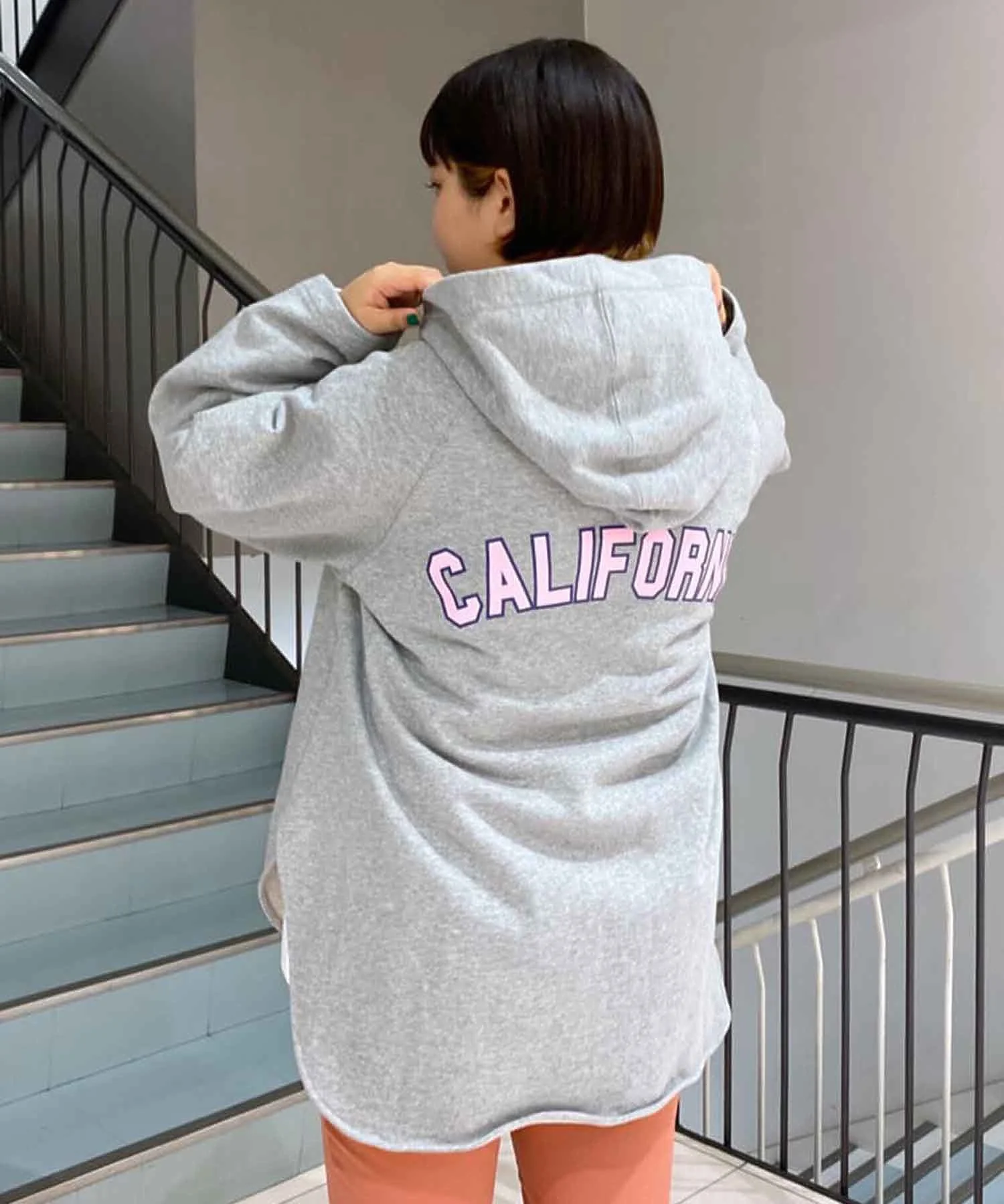 FLARE SLEEVE HOODIE MILKFED. - Image 41