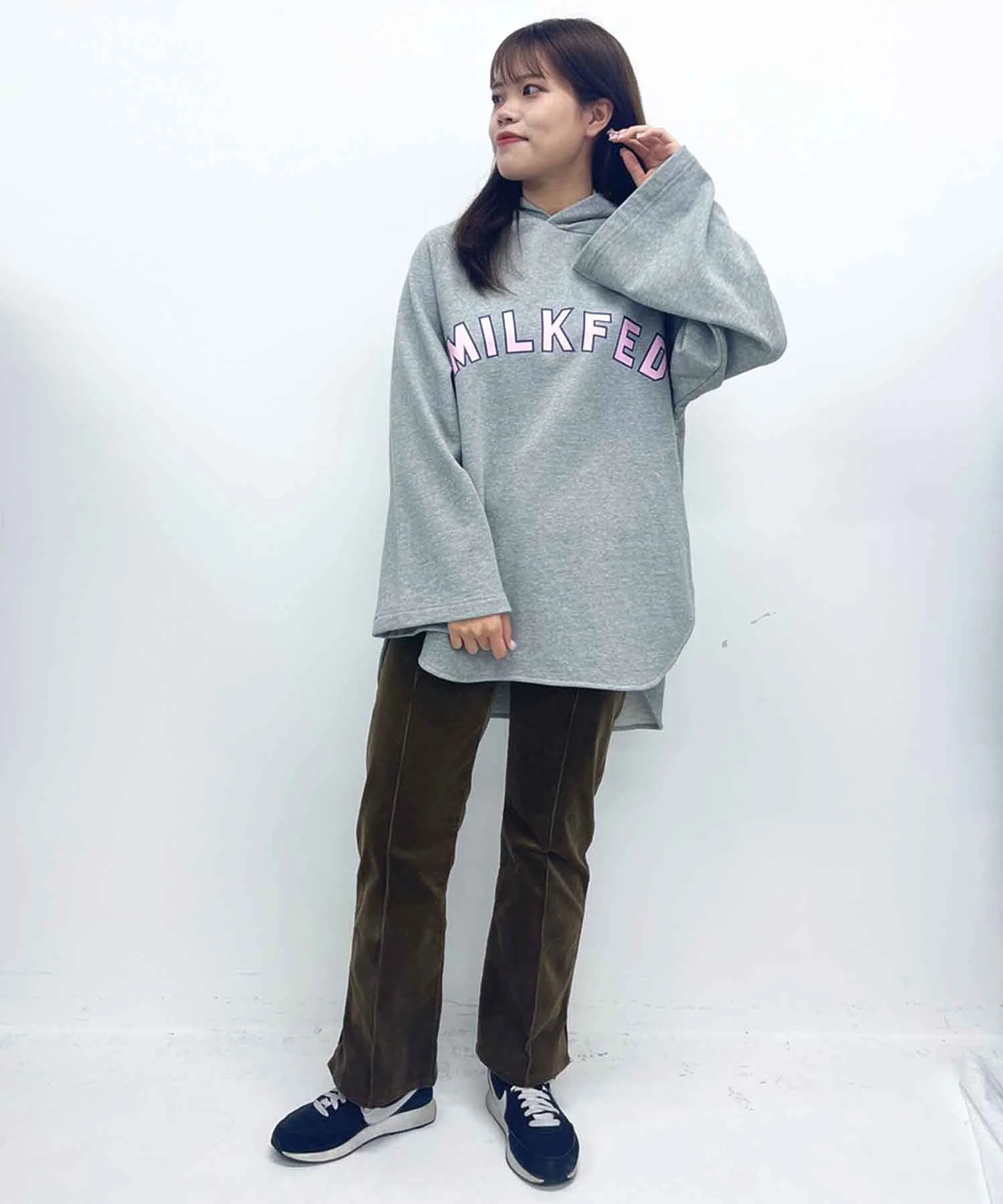 FLARE SLEEVE HOODIE MILKFED. - Image 42