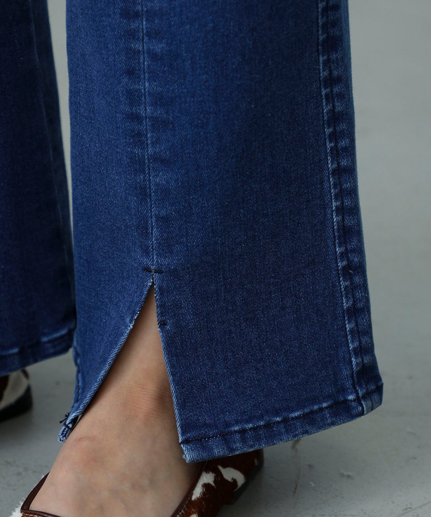 DENIM SLIT PANTS MILKFED. - Image 25
