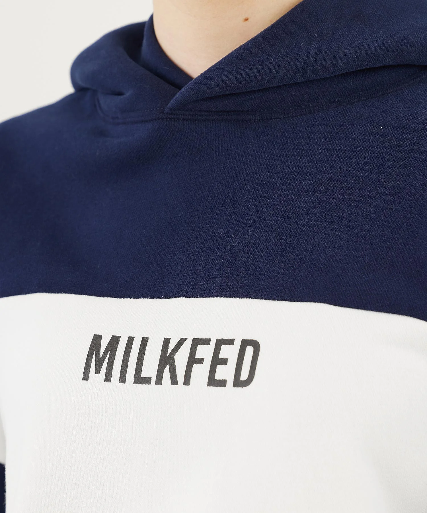 BICOLOR LAYERED SWEAT HOODIE MILKFED. - Image 7