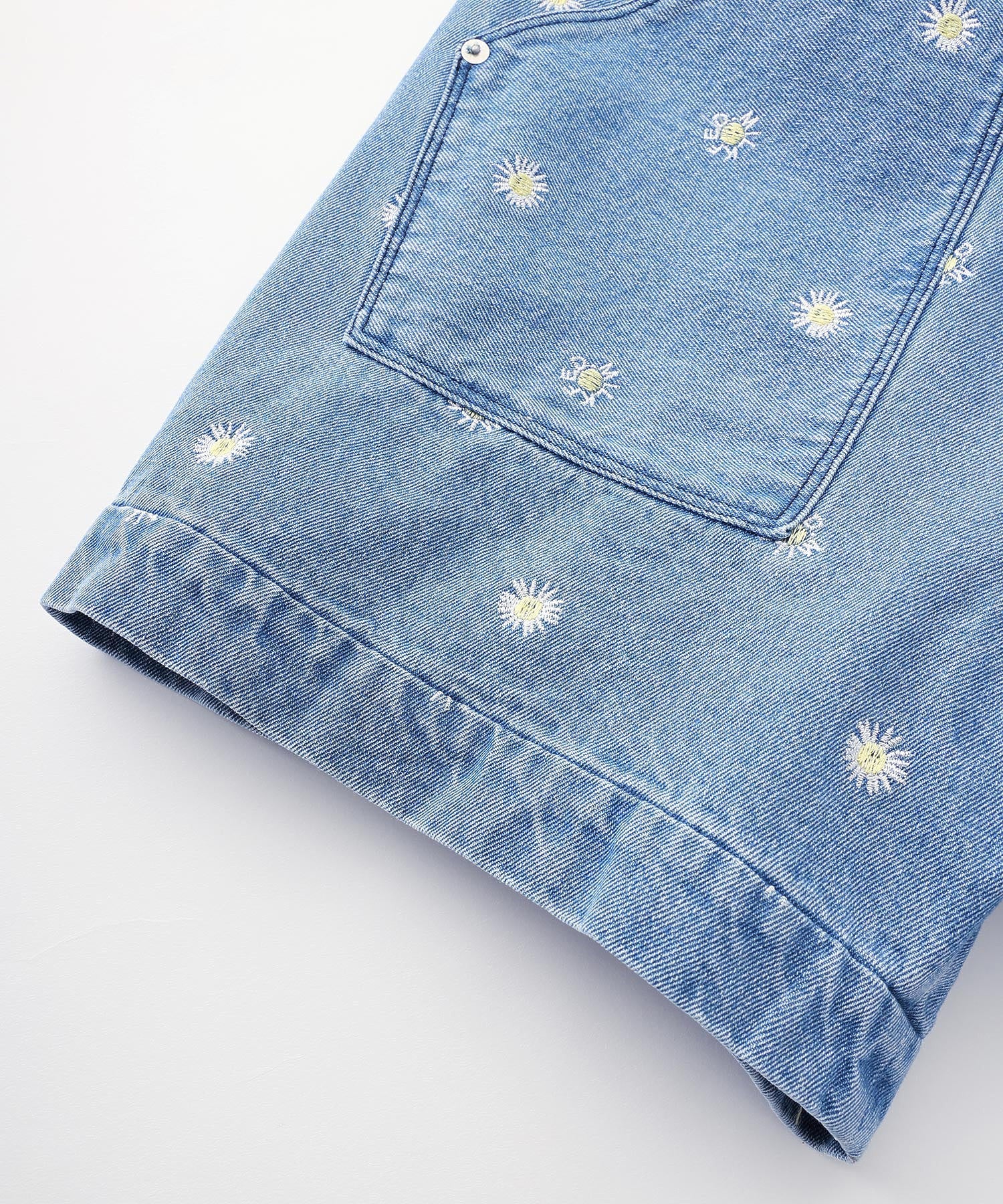 FLORAL EMBROIDERY DENIM MINI SALOPETTE MILKFED. - Image 9