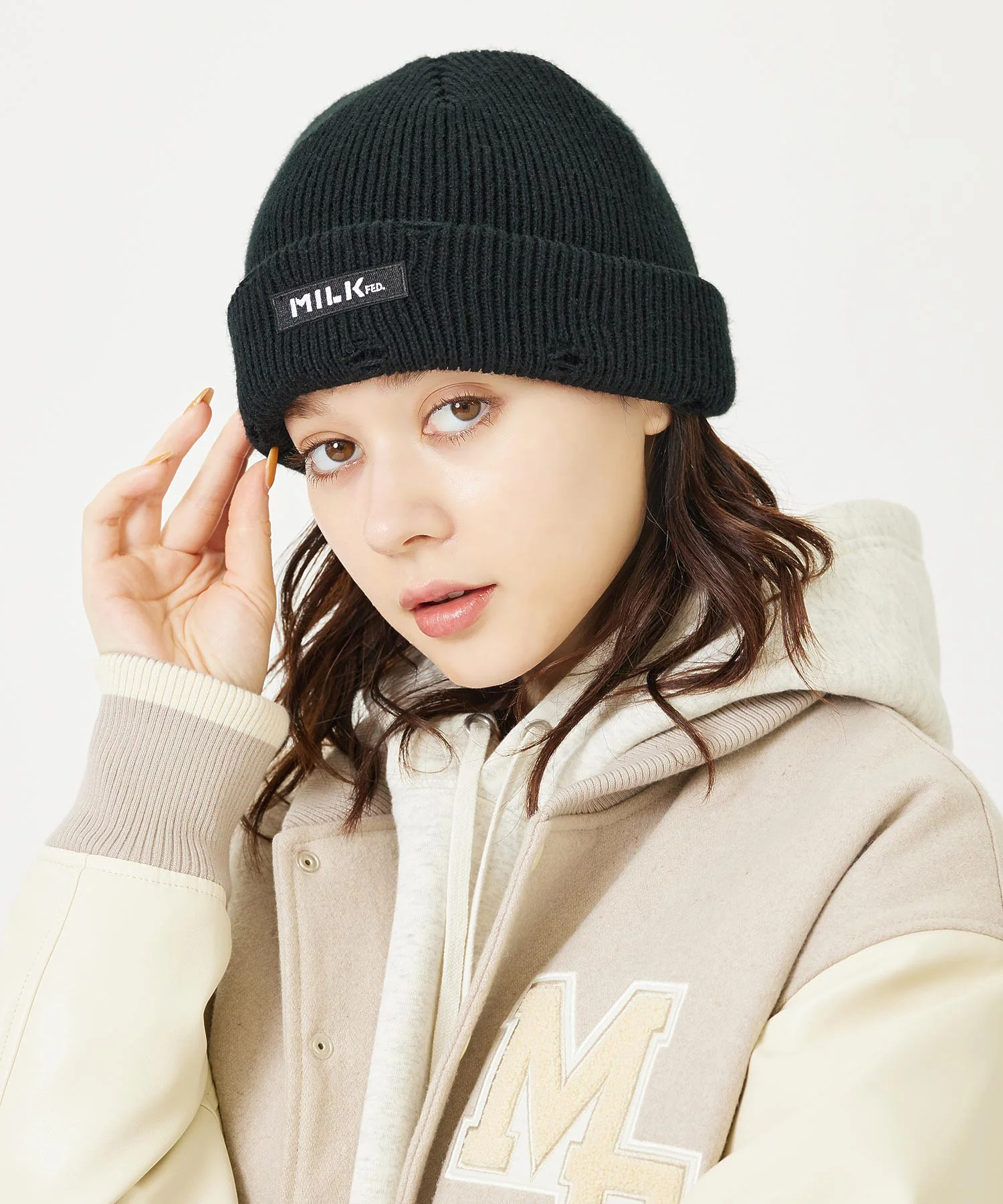 BAR LOGO CRASH KNIT CAP MILKFED. - Image 11