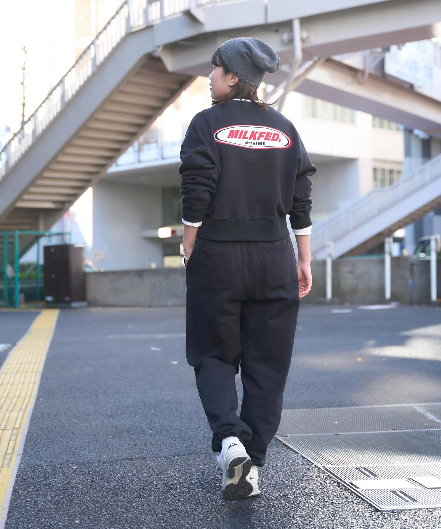 OVAL LOGO DAILY CREW NECK SWEAT TOP - Image 11