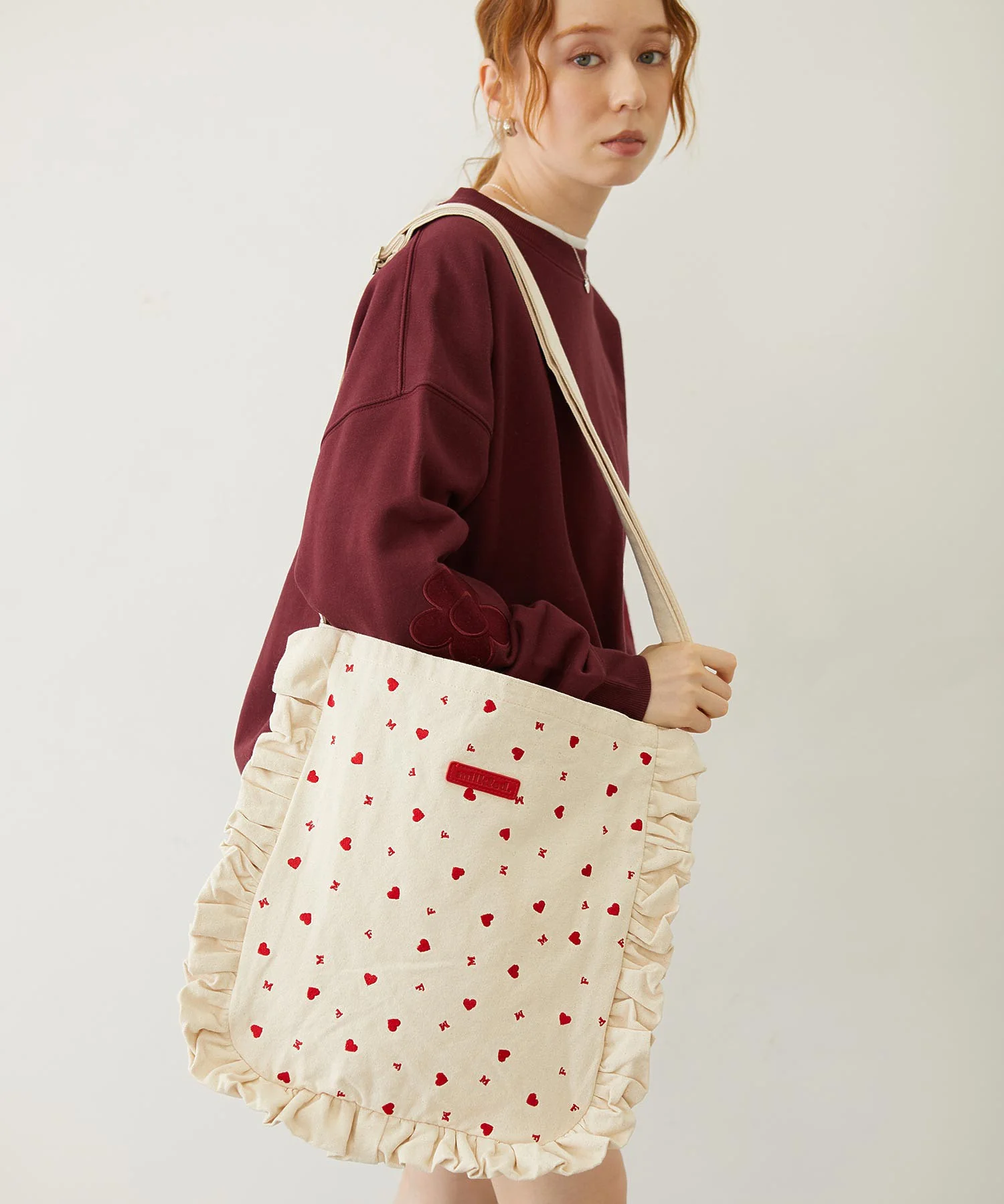 HEART EMBROIDERY CANVAS BAG MILKFED. - Image 15