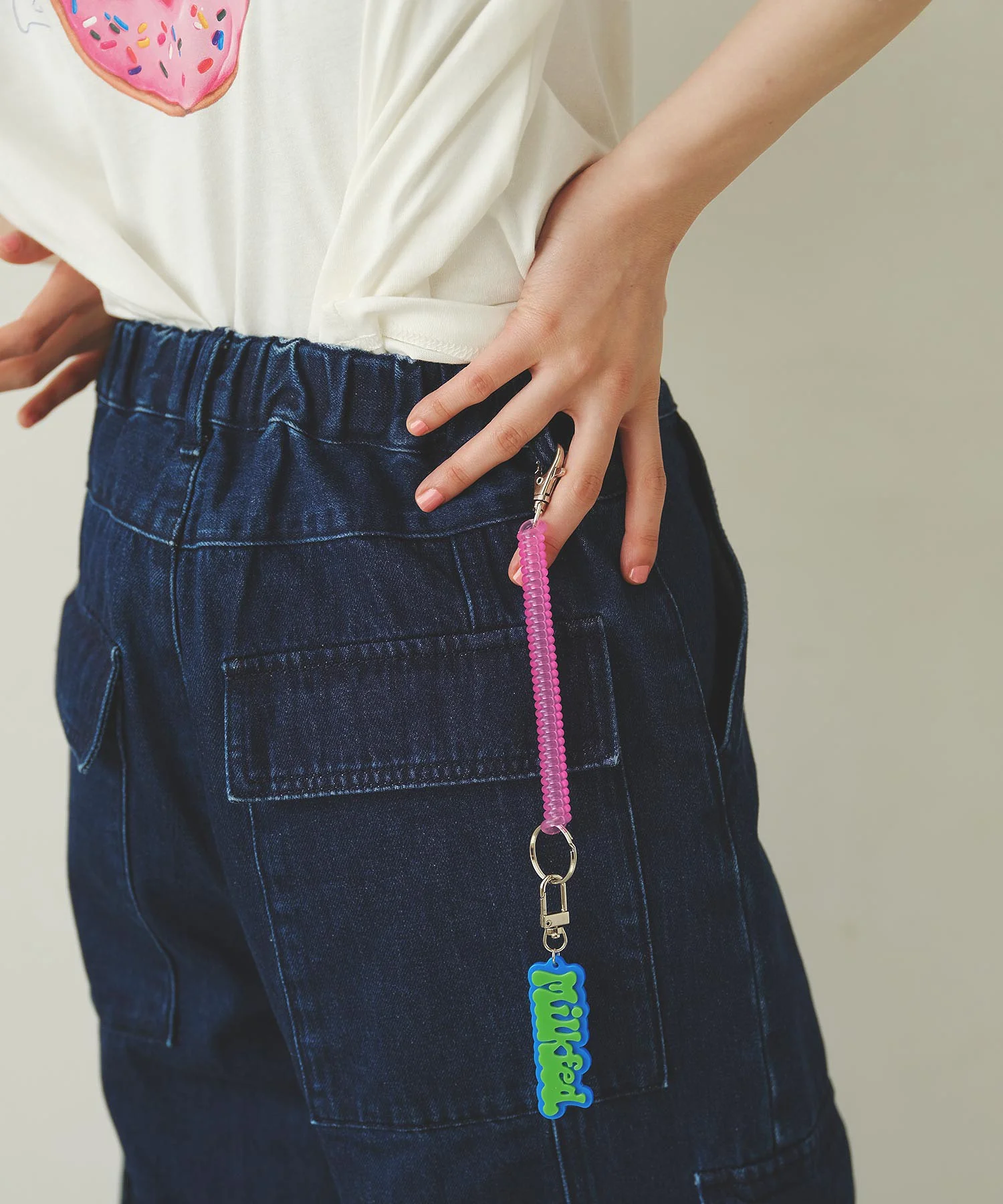 POP LOGO KEYCHAIN - Image 6