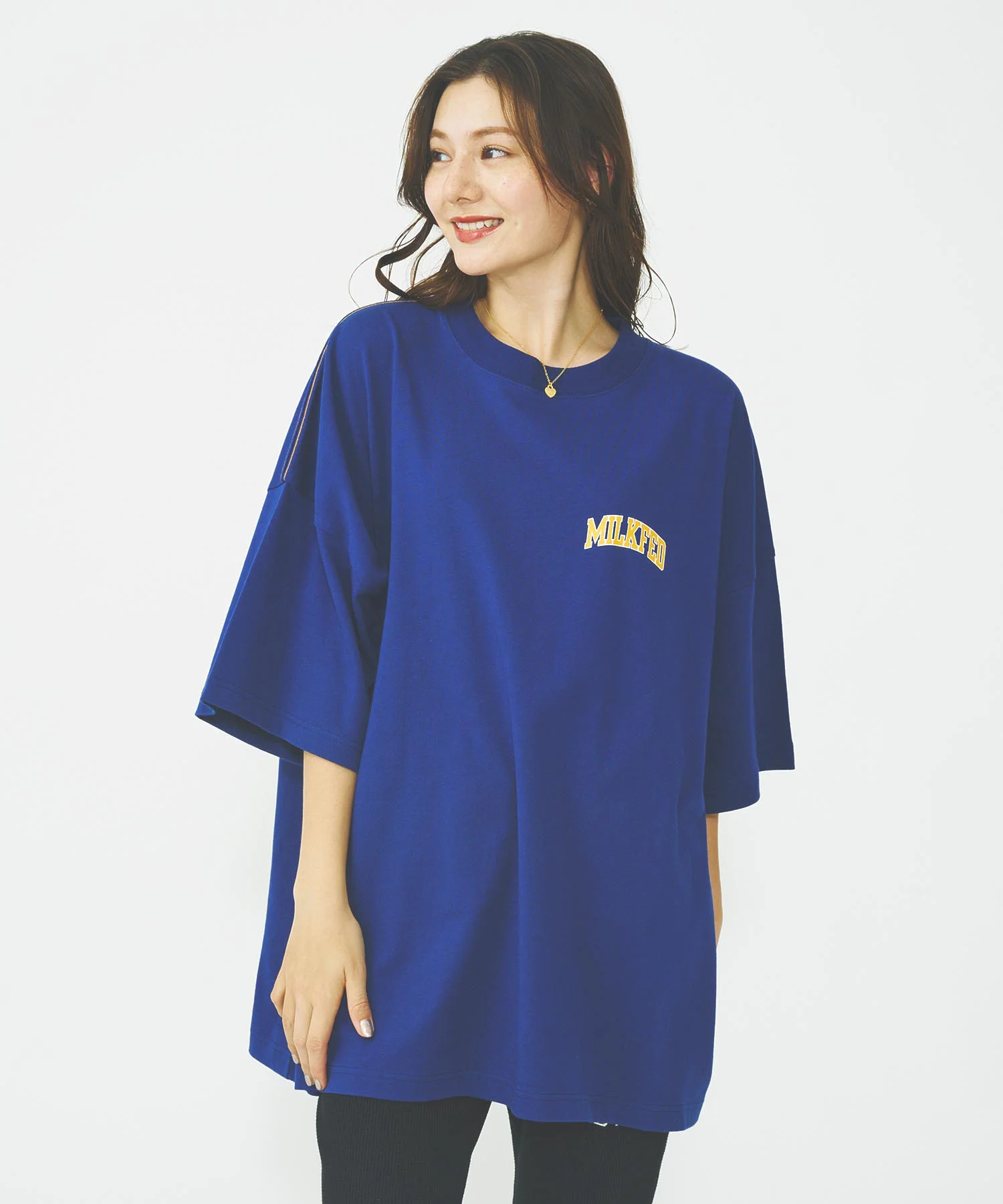 COLLEGE LOGO SUPER BIG S/S TOP - Image 27