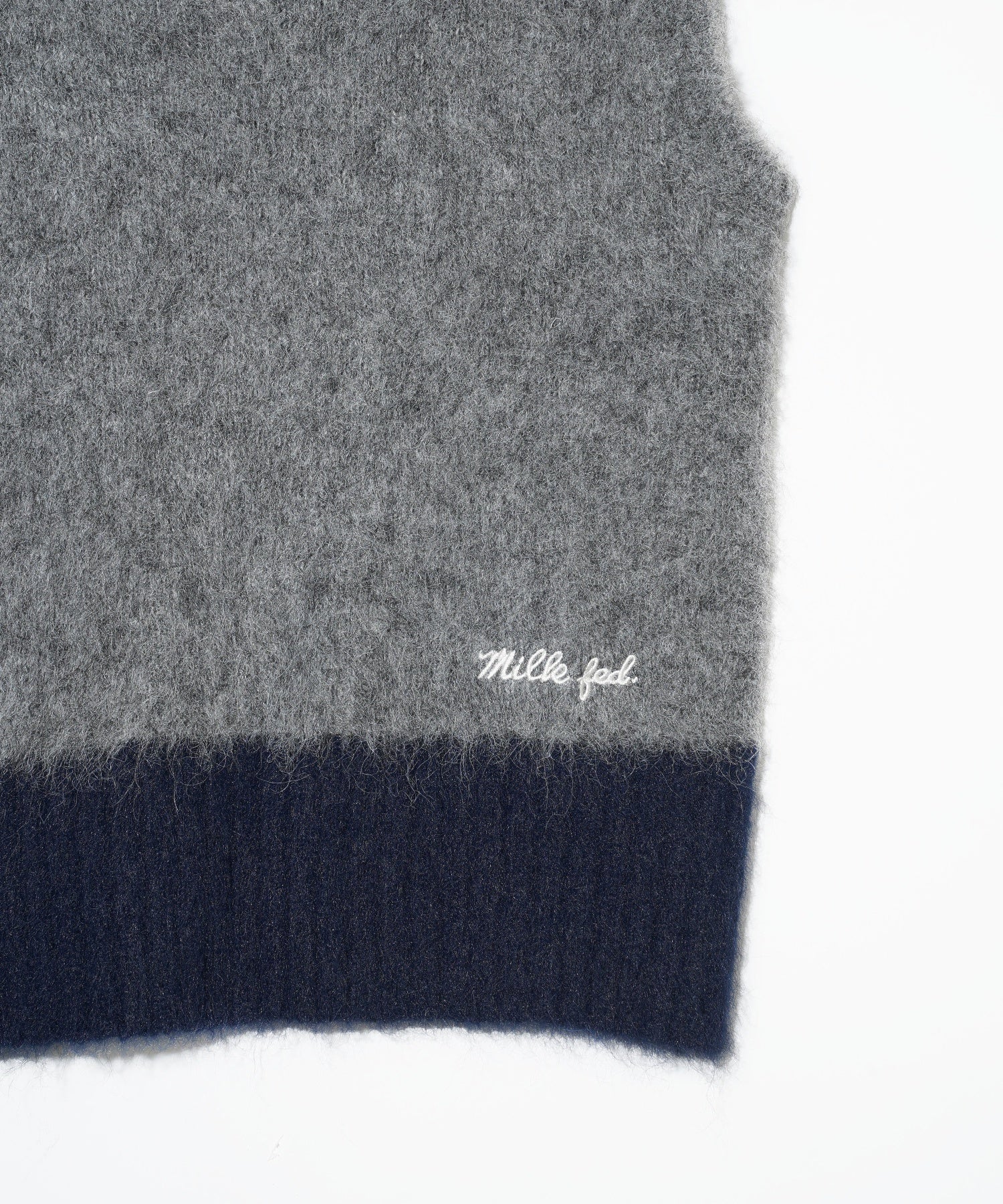 SHAGGY KNIT VEST - Image 33