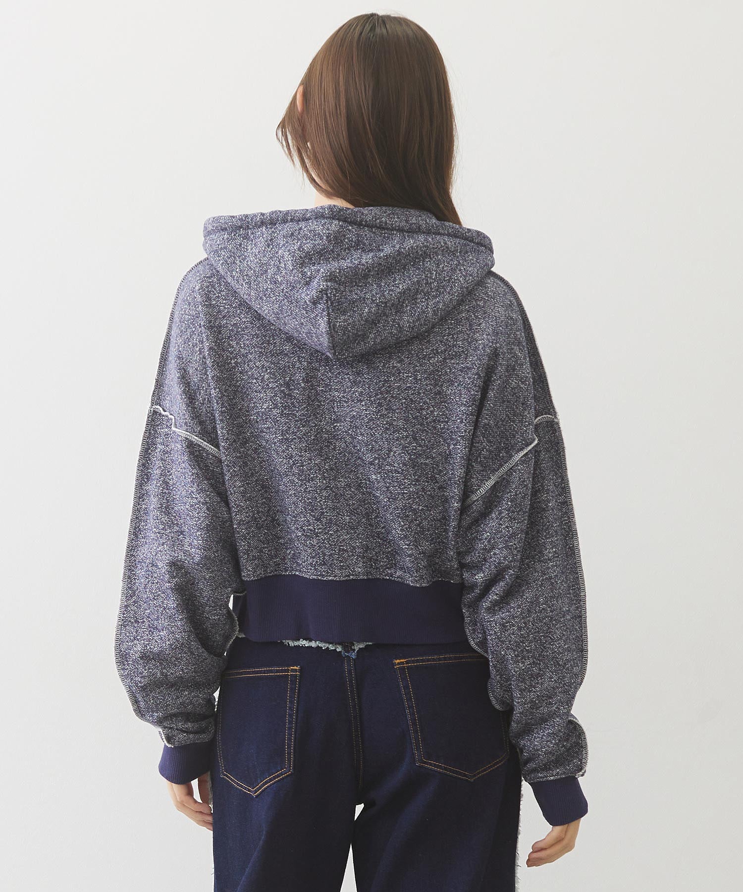 OVERLOCK STICHED ZIP UP HOODIE - Image 18