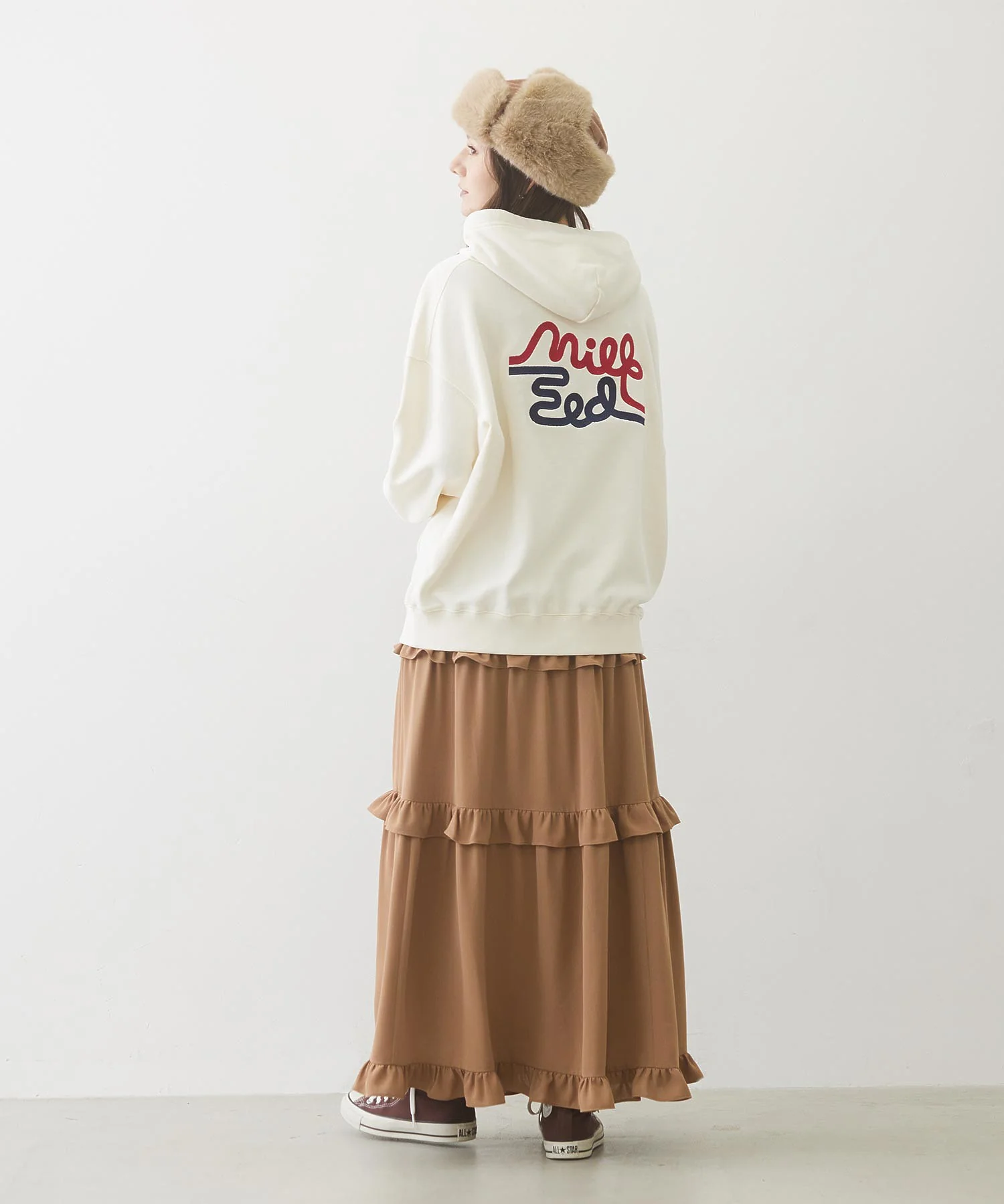 STRING LOGO SWEAT HOODIE - Image 37