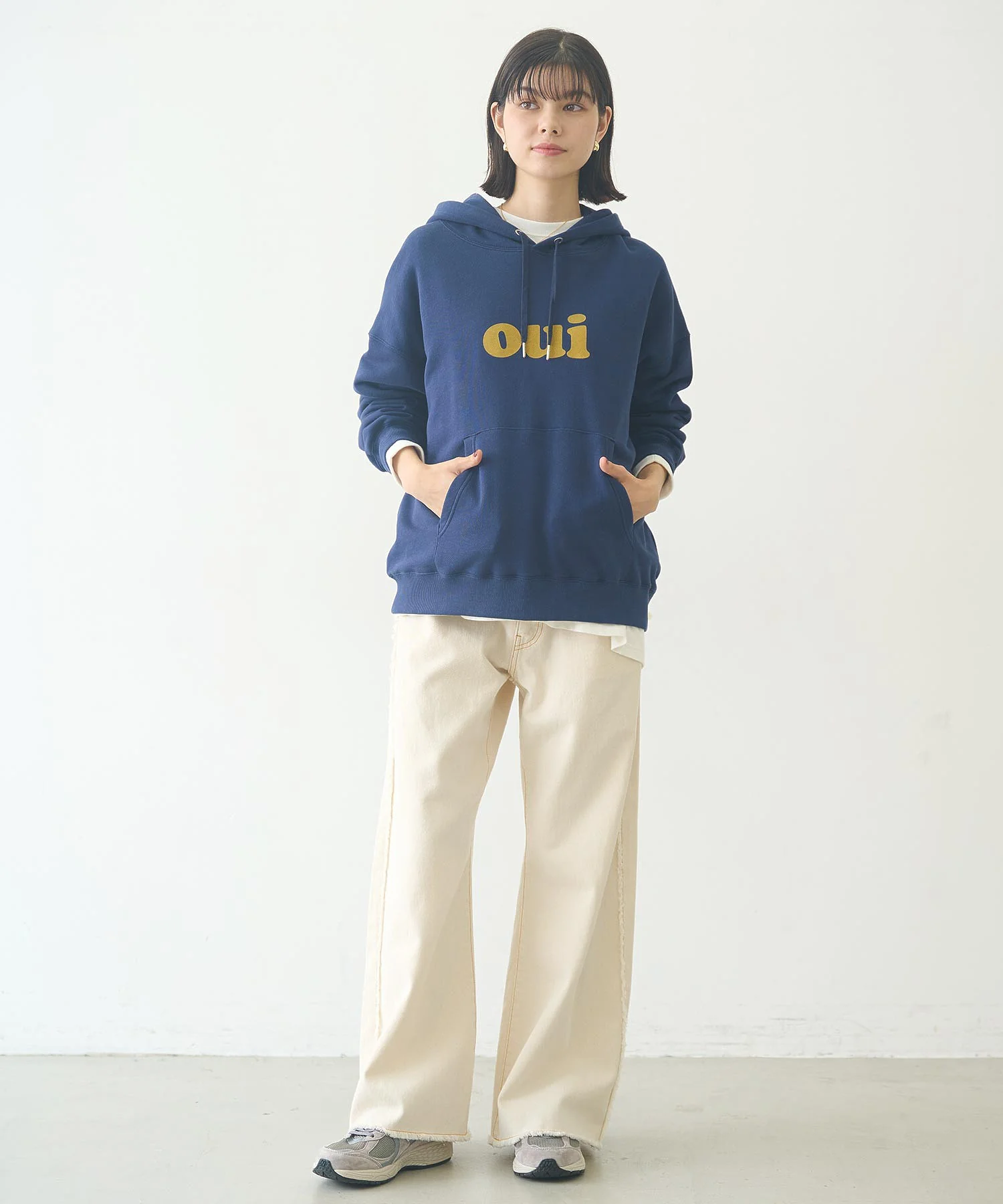 OUI SWEAT HOODIE - Image 24