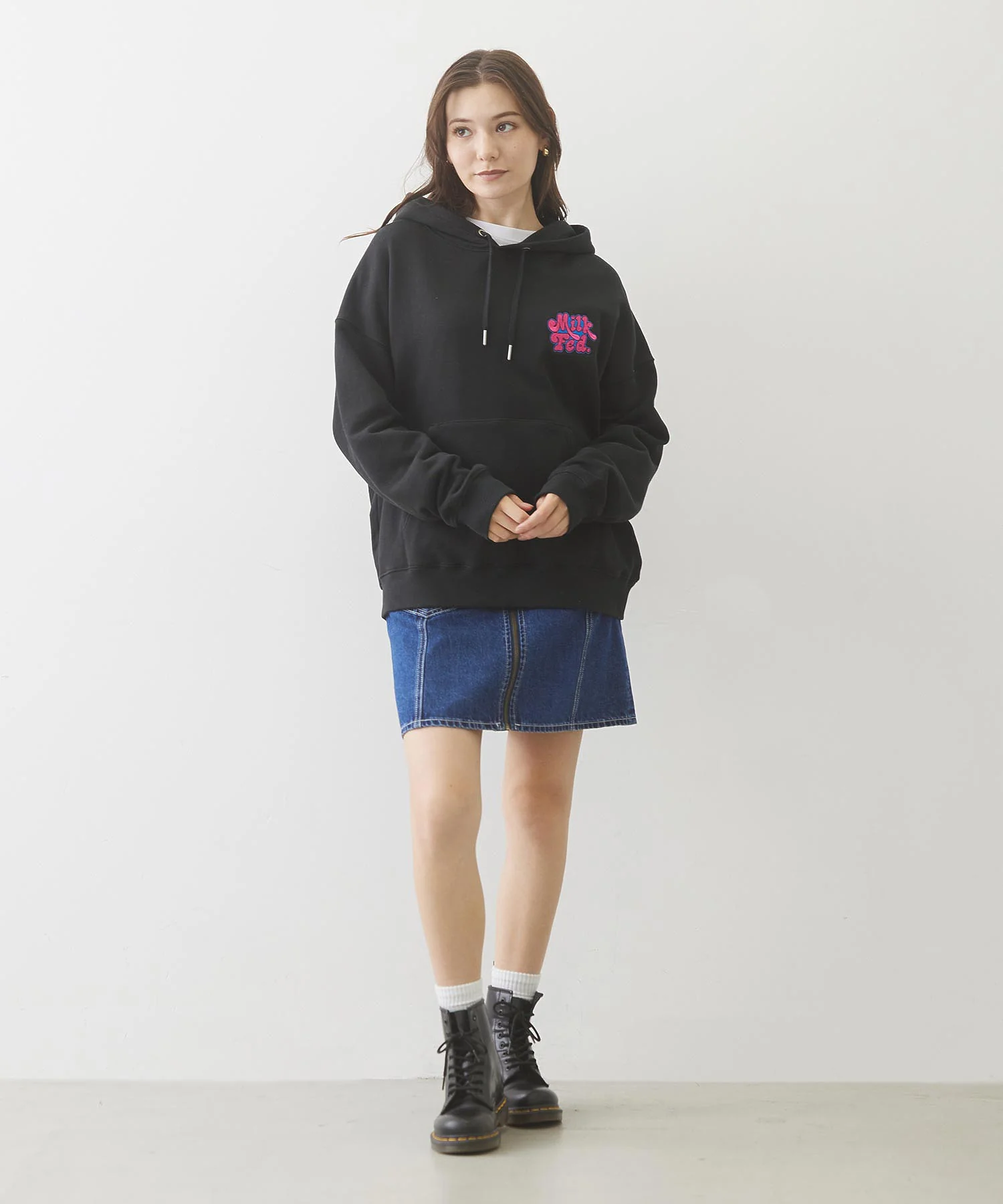 EMBROIDERD 70s LOGO SWEAT HOODIE - Image 11