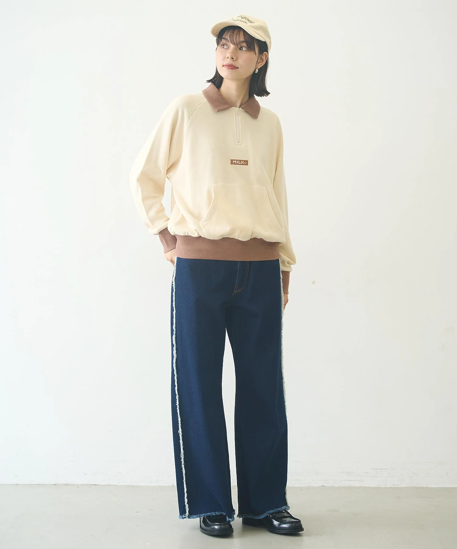 BAR LOGO HALF ZIP TOP - Image 39