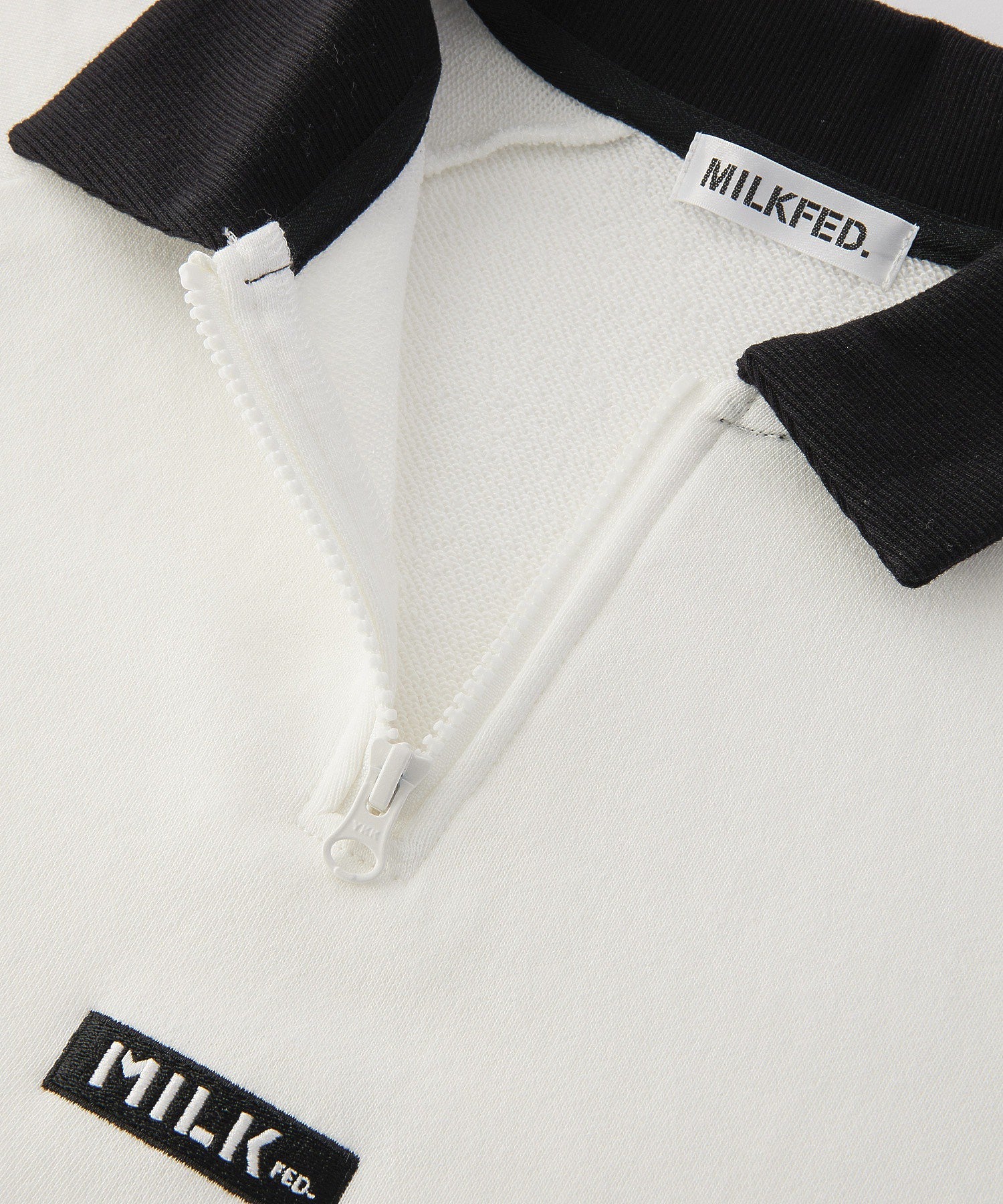 BAR LOGO HALF ZIP TOP - Image 46