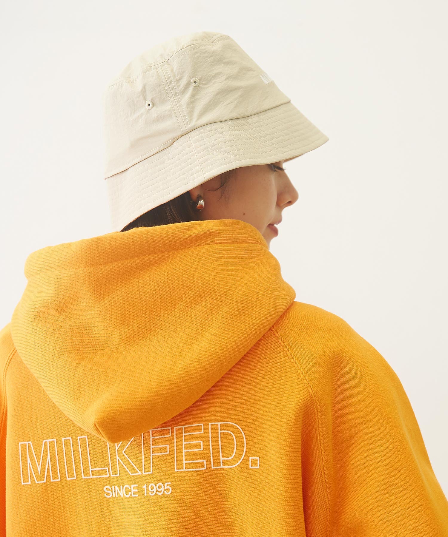 STENCIL LOGO BUCKET HAT - Image 4