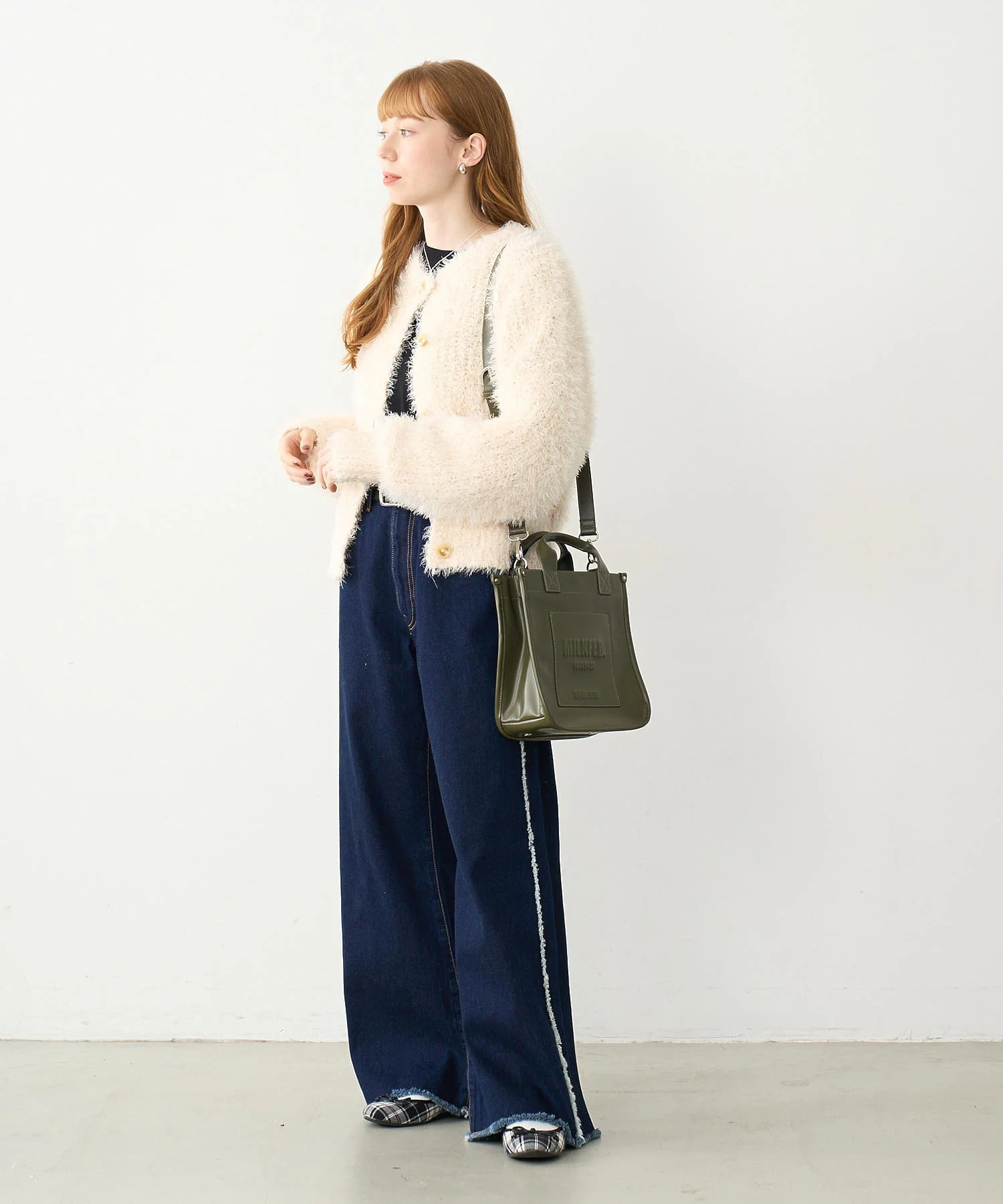 SQUARE PIPING SHOULDER BAG - Image 12