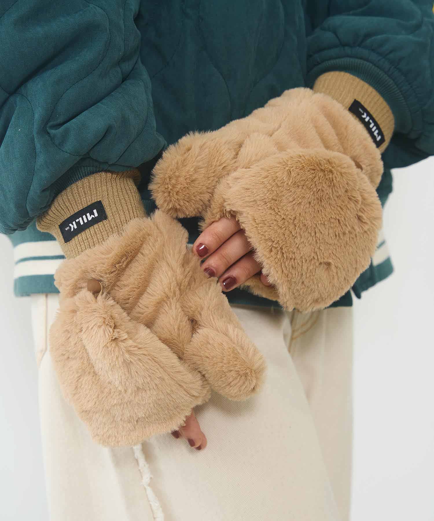 LOVE HEART FAUX FUR MITTENS - Image 17