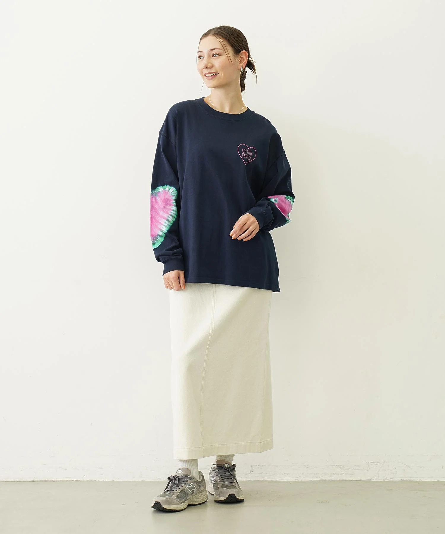 TIE DYED HEARTS L/S TEE - Image 11