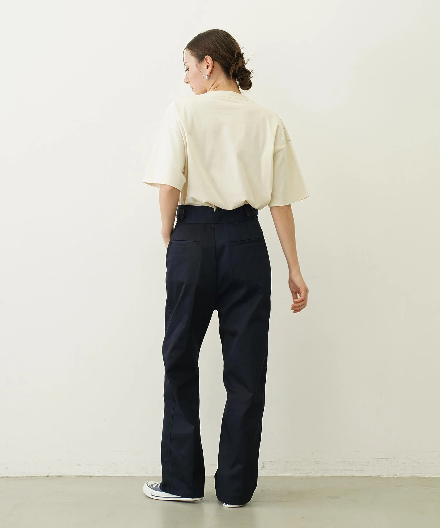 CUT OUT LOGO POCKET WIDE S/S TEE - Image 19
