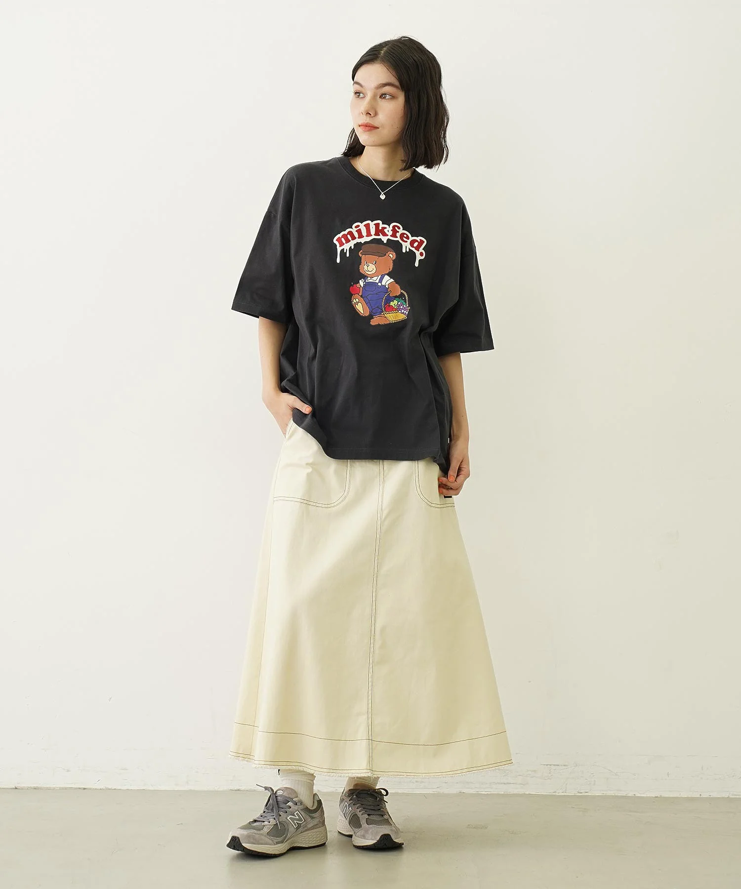 GLITTER BEAR FRUIT WIDE S/S TEE - Image 3