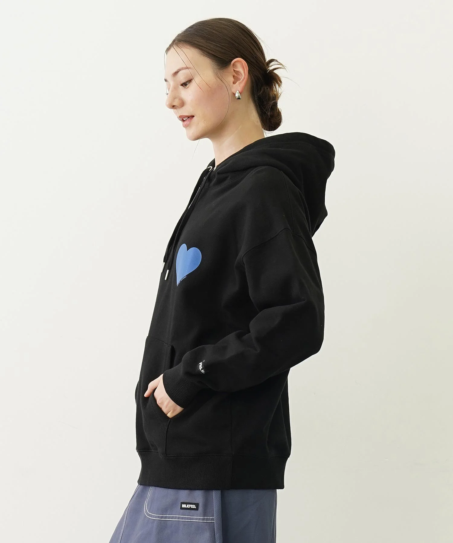 BIG HEART SWEAT HOODIE - Image 18