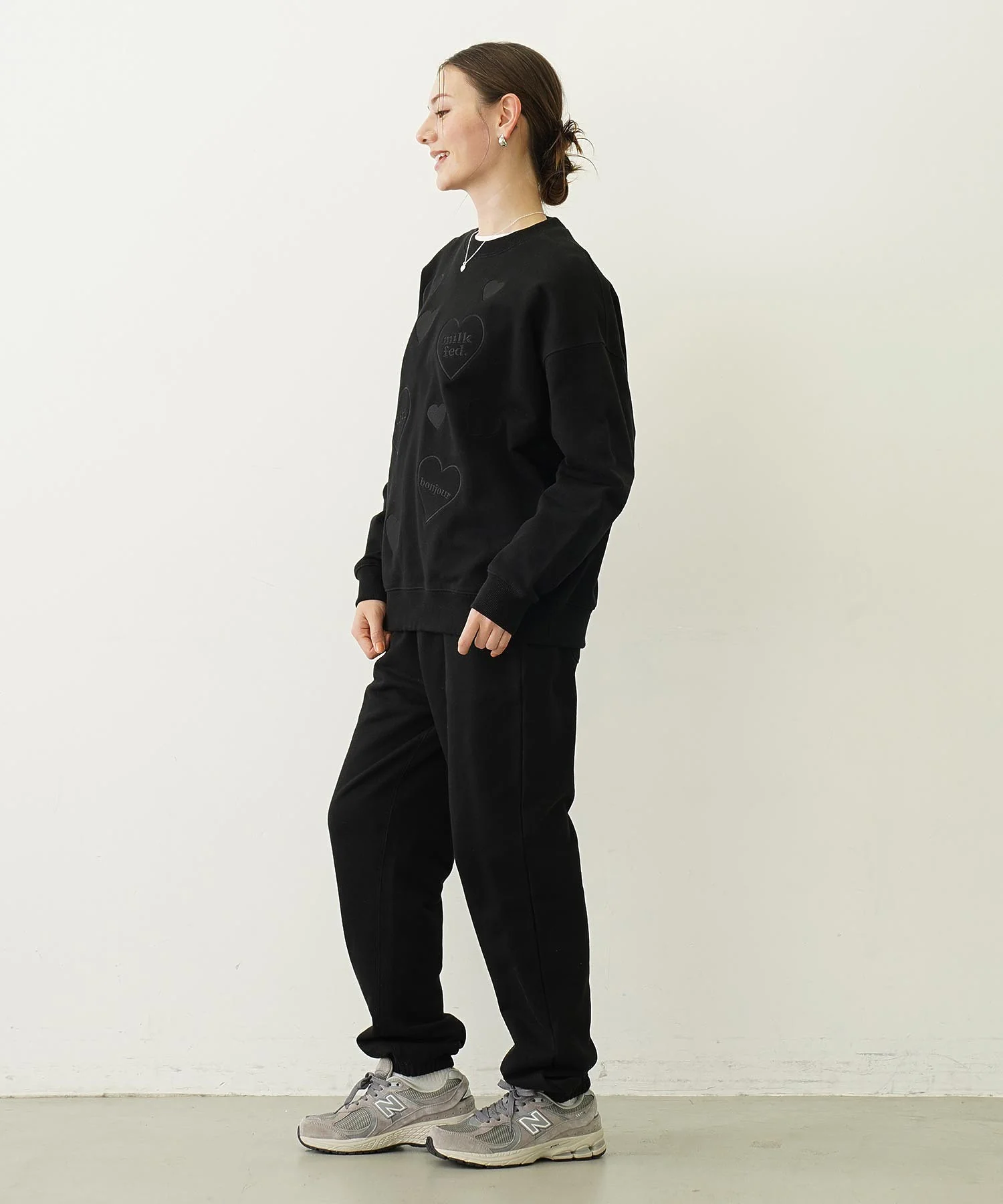 HEARTS EMBROIDERY SWEAT TOP - Image 23