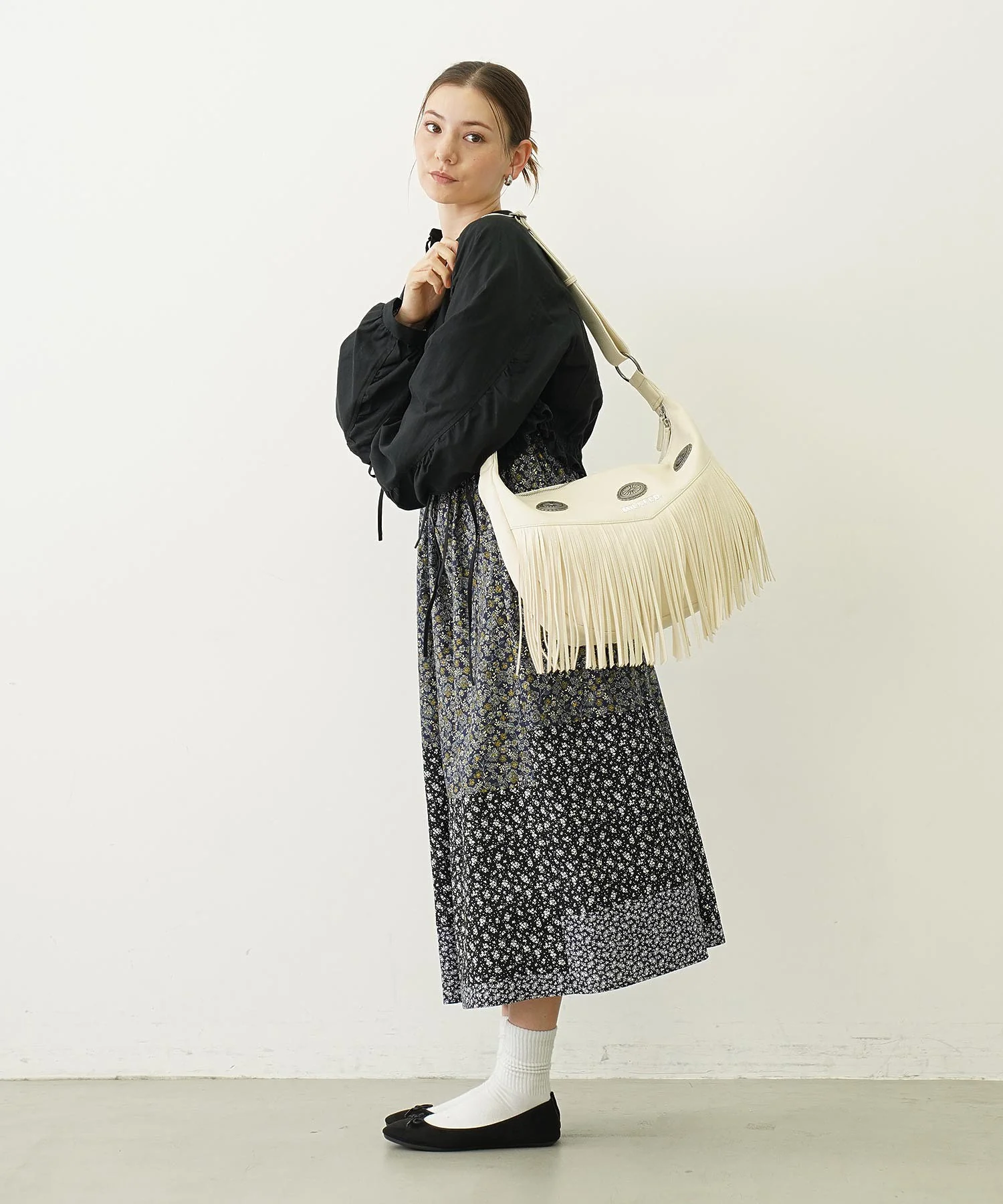 FRINGE SHOULDER BAG - Image 20