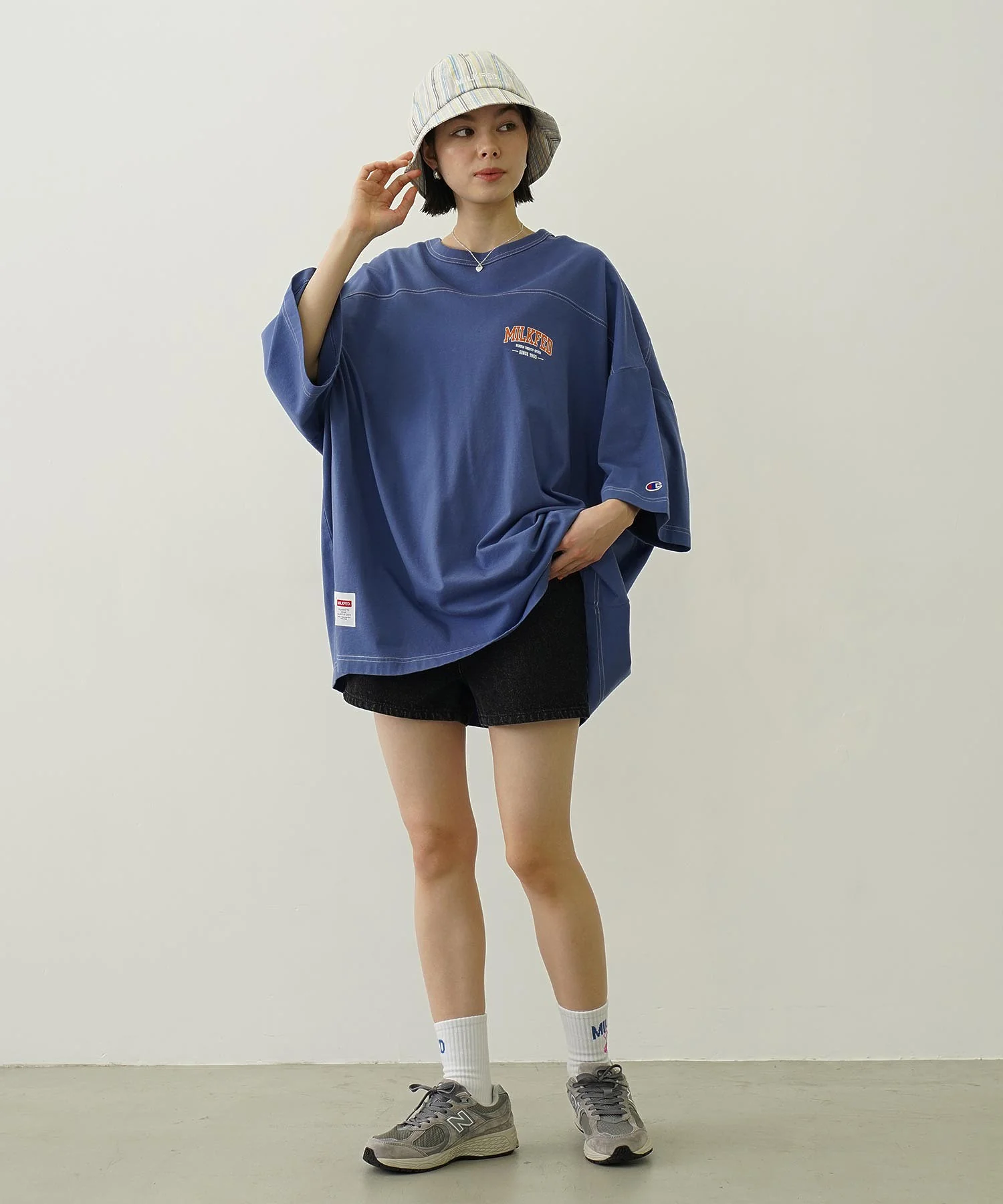 MILKFED.×CHAMPION COLLEGE LOGO BIG FOOTBALL TEE - Image 17