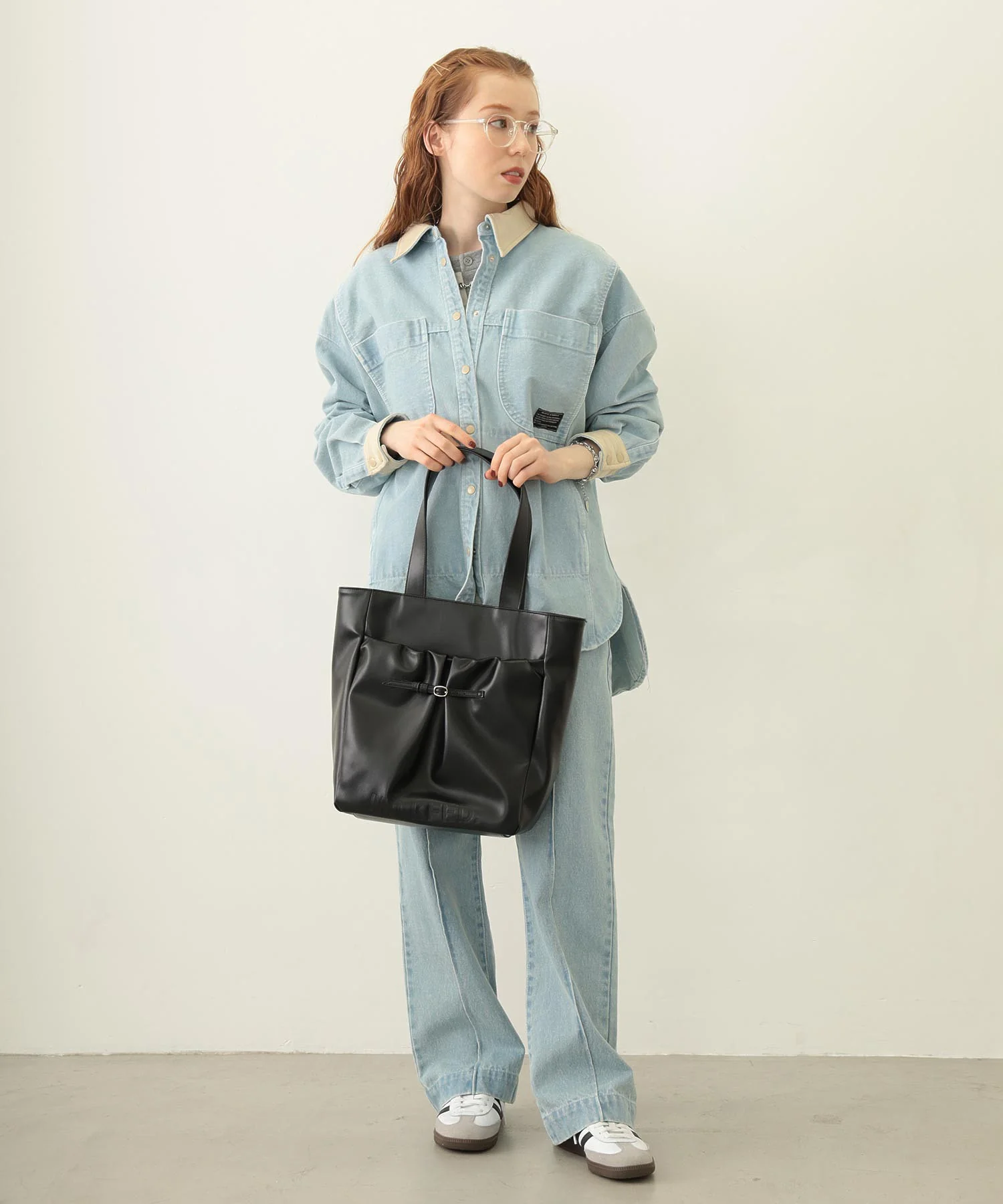 WIDE DENIM SHIRT - Image 19