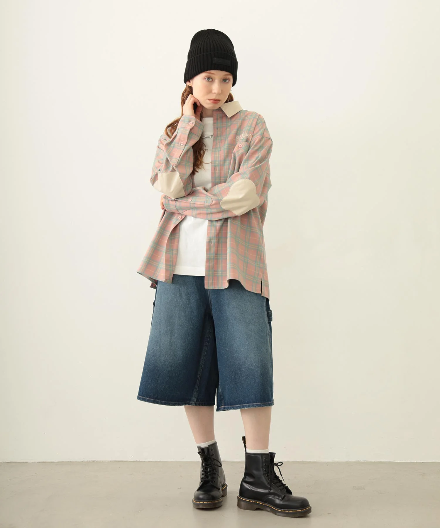 HEART ELBOW PATCH PLAID SHIRT - Image 10