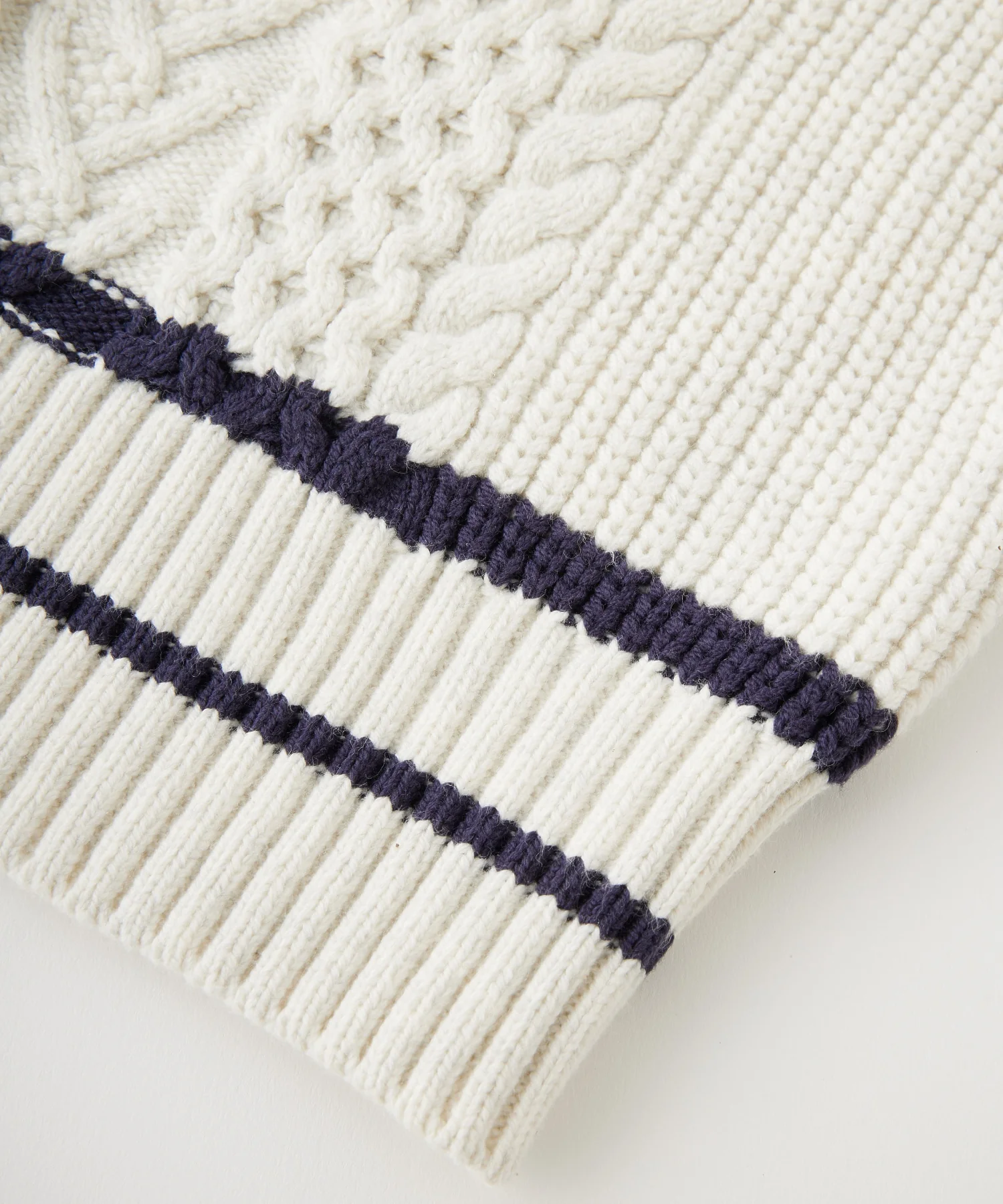 MILKFED. PATCH V-NECK KNIT - Image 45
