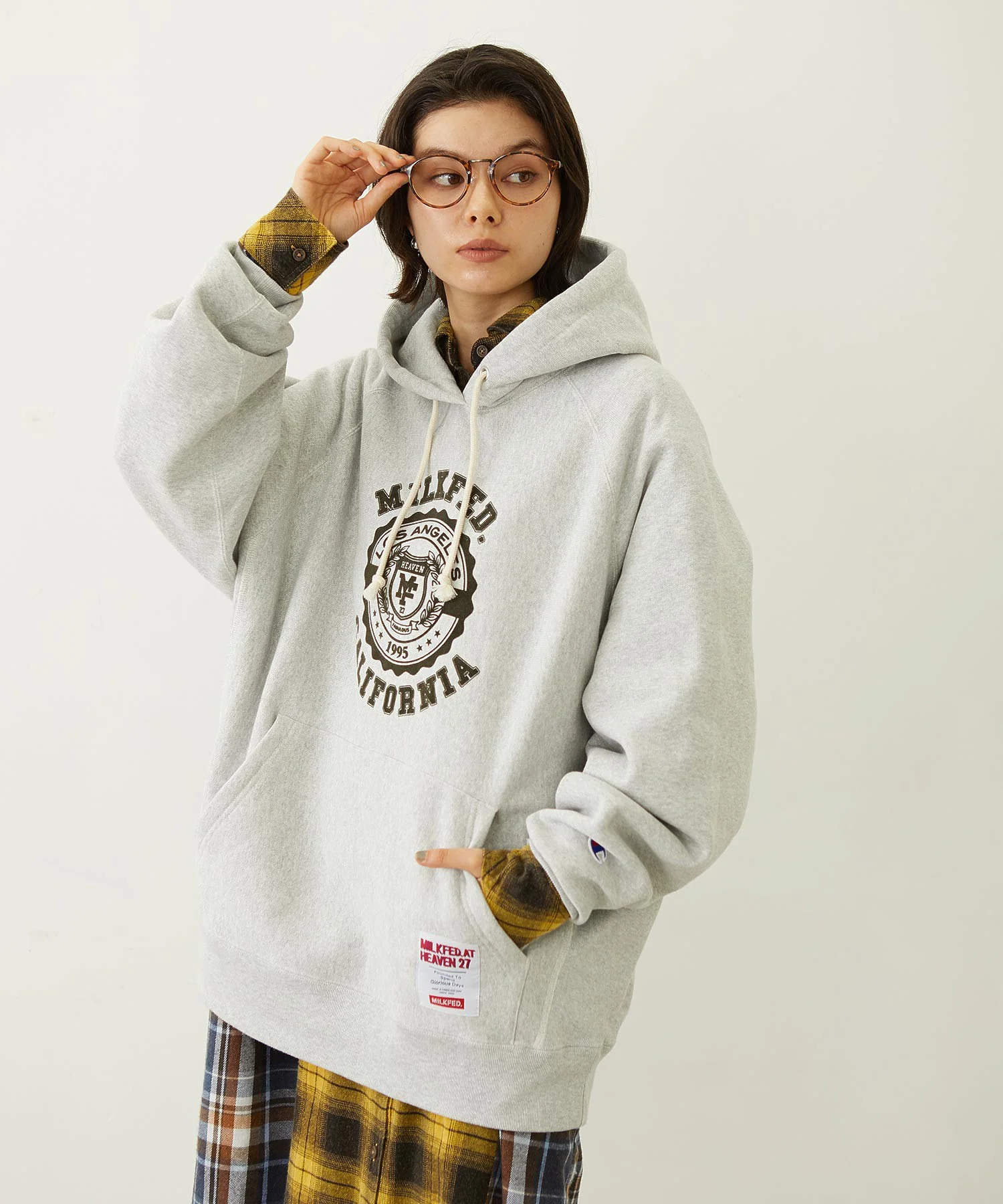 MILKFED. × CHAMPION COLLEGE LOGO SWEAT HOODIE - Image 32