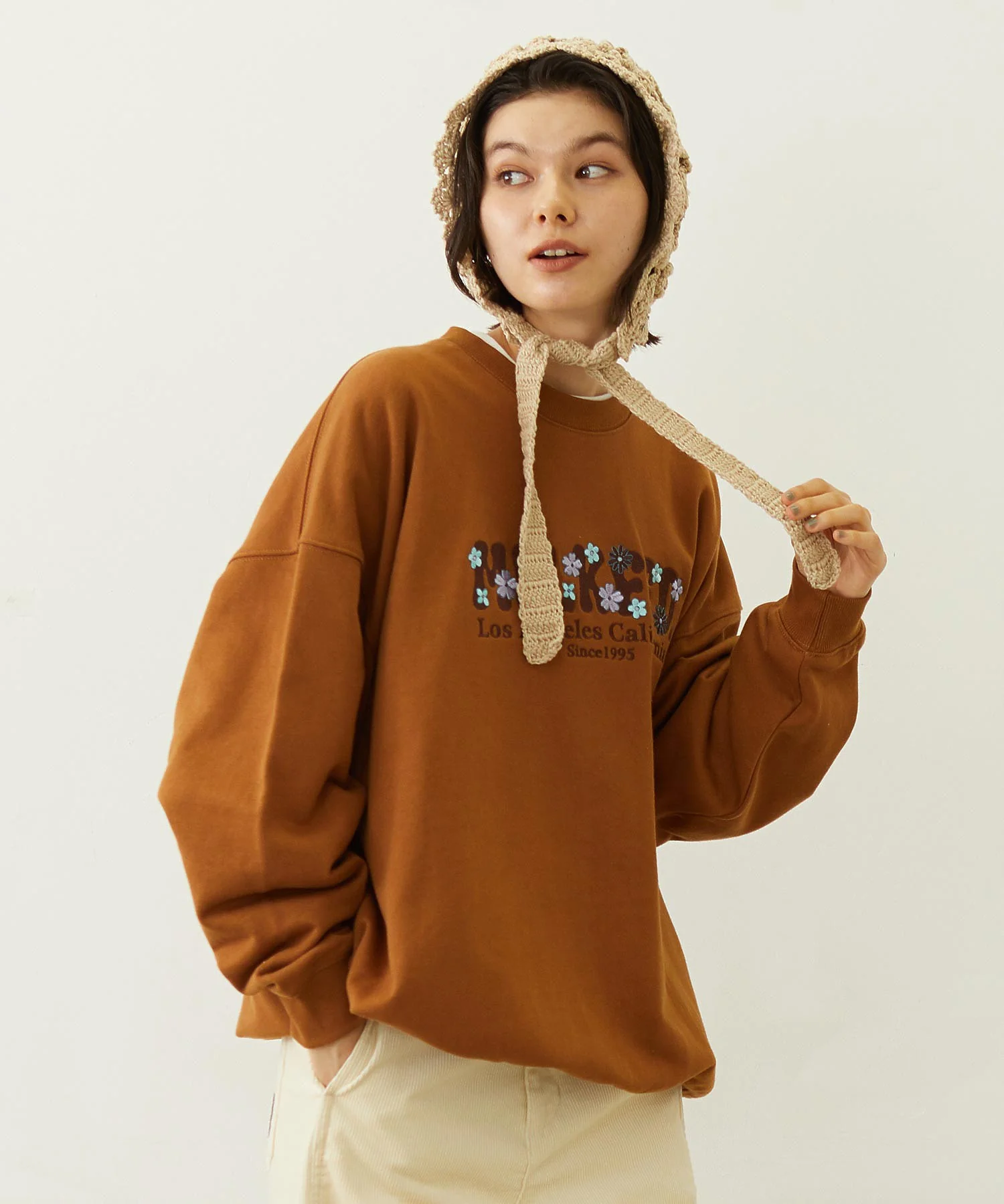 BLOOMING FLOWER EMBROIDERY SWEAT TOP - Image 3