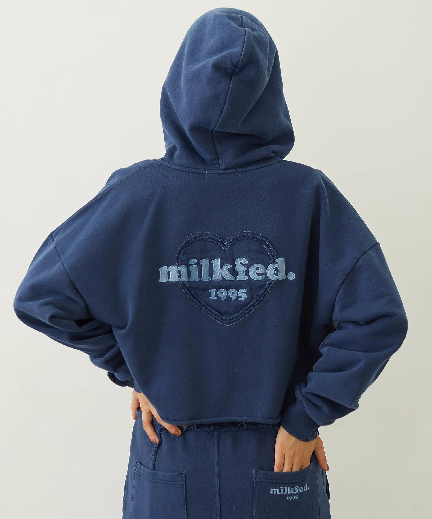 HEART MOTIF FADED CROPPED ZIP UP HOODIE - Image 22
