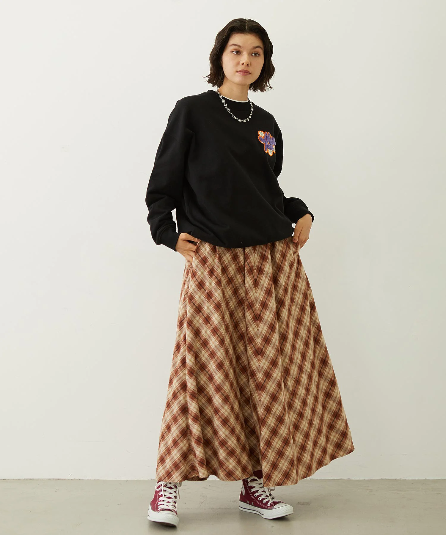FLOWER LOGO CHENILLE EMBROIDERY SWEAT TOP - Image 17
