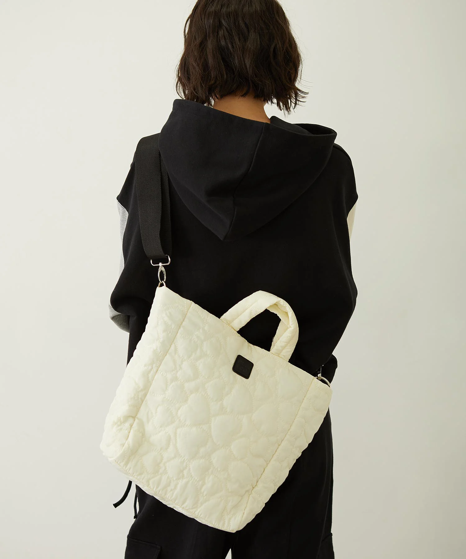 HEART QUILTED BAG - Image 30