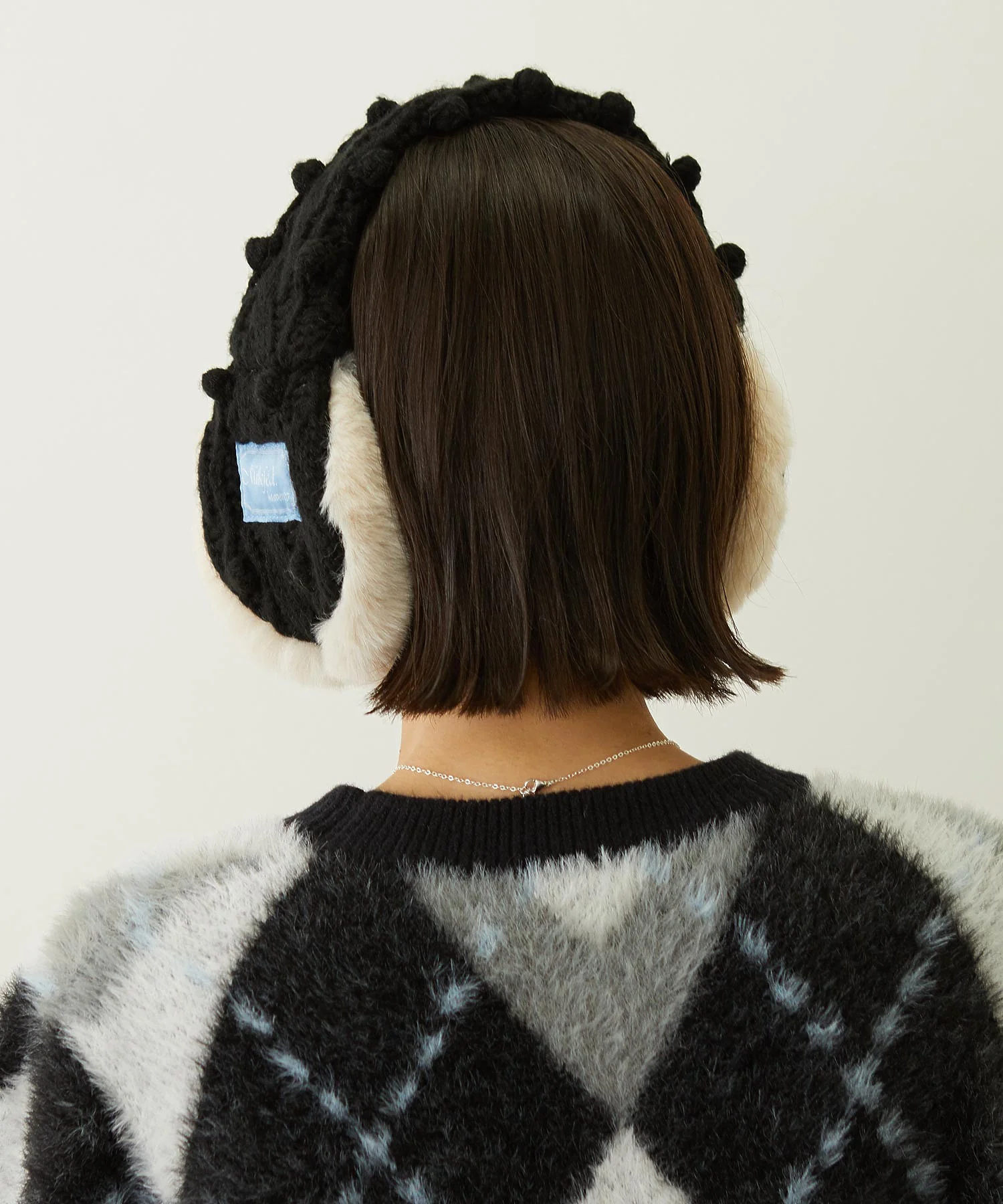 CABLE KNIT EARMUFFS - Image 54