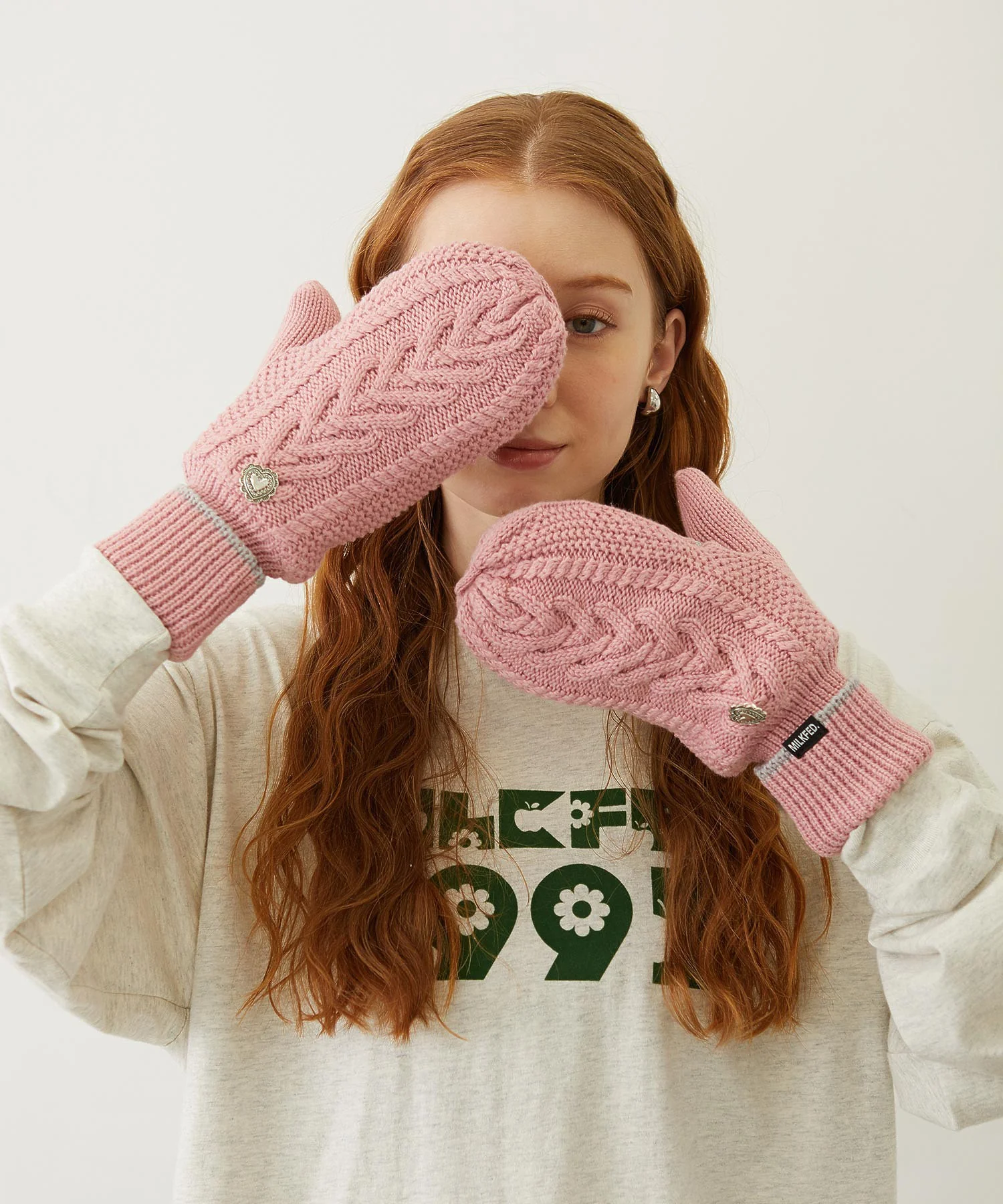 HEART CABLE MITTENS - Image 7
