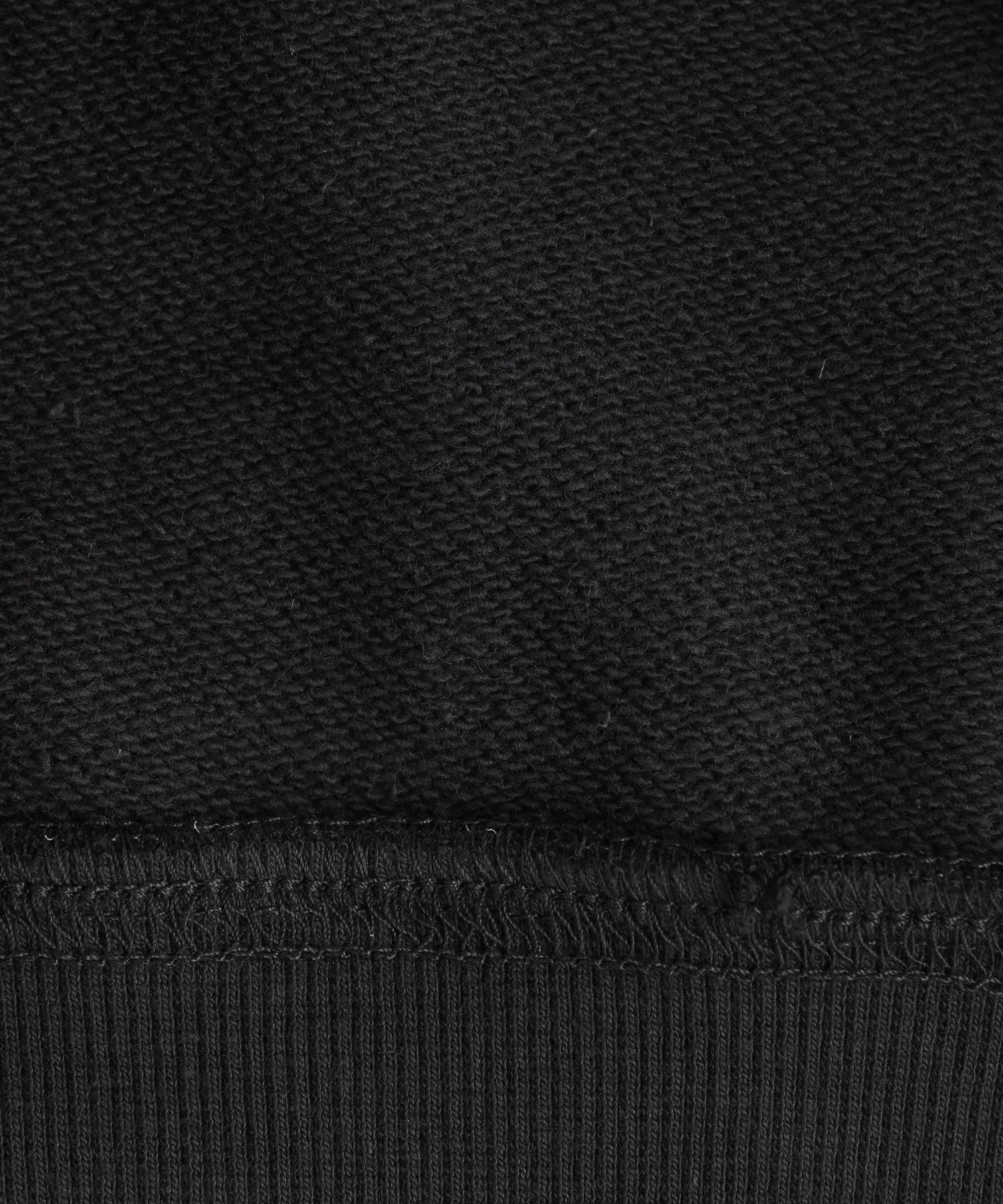 STITCHED HEART LOGO SHORT CREW SWEAT - Image 44