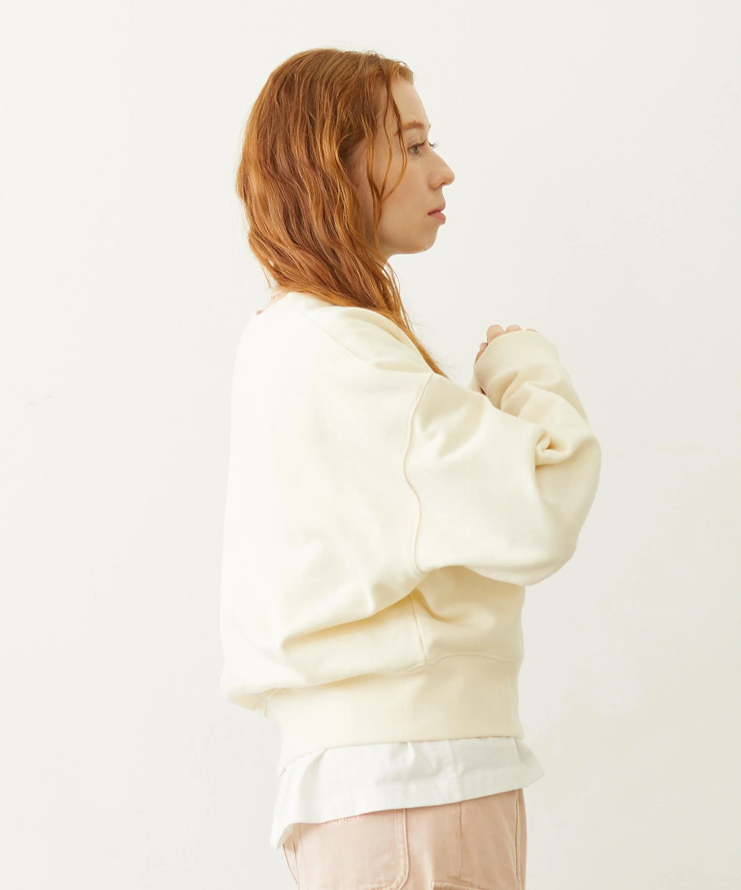 STITCHED HEART LOGO SHORT CREW SWEAT - Image 6