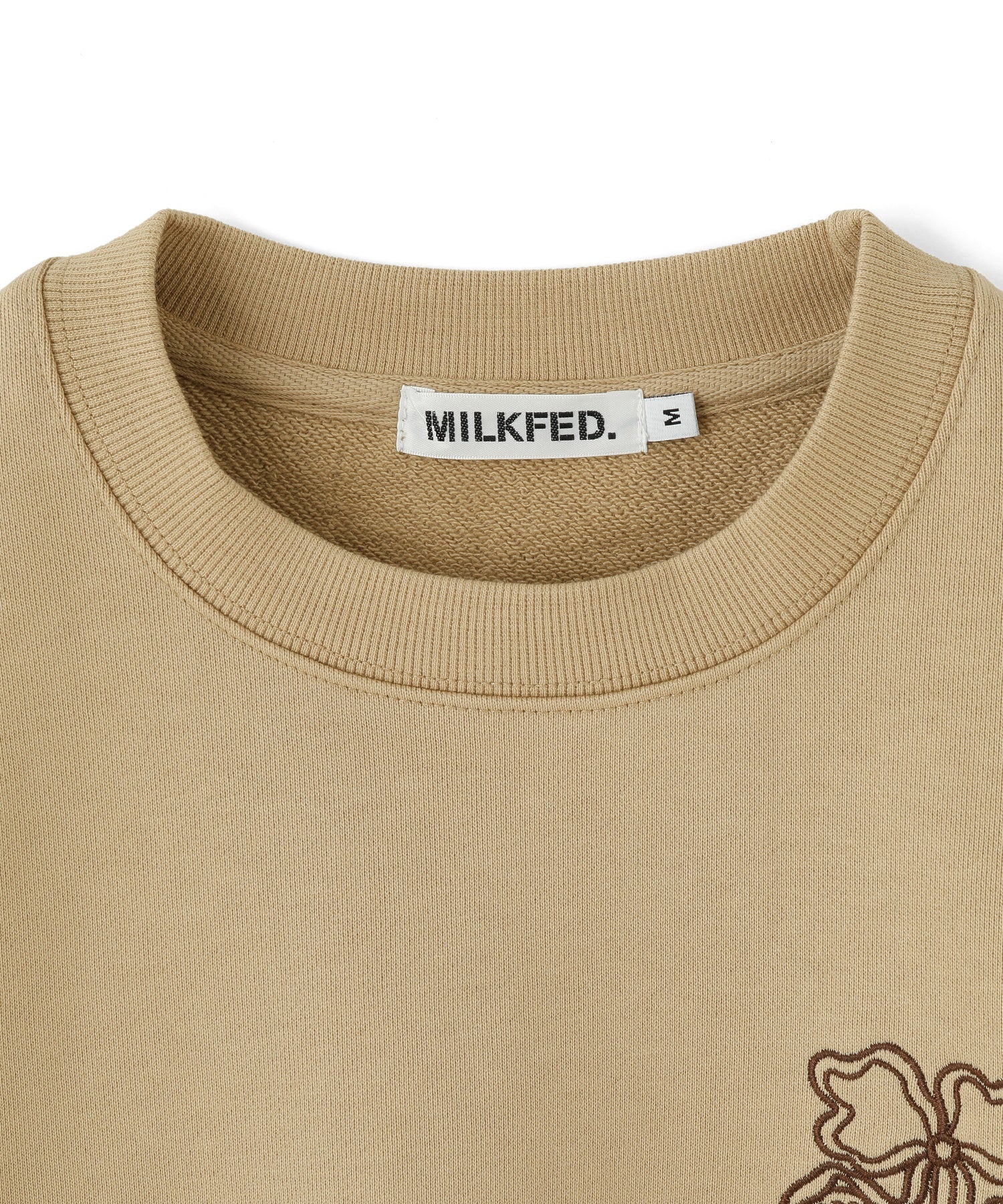 HEART RIBBON EMBLEM SHORT CREW SWEAT - Image 31